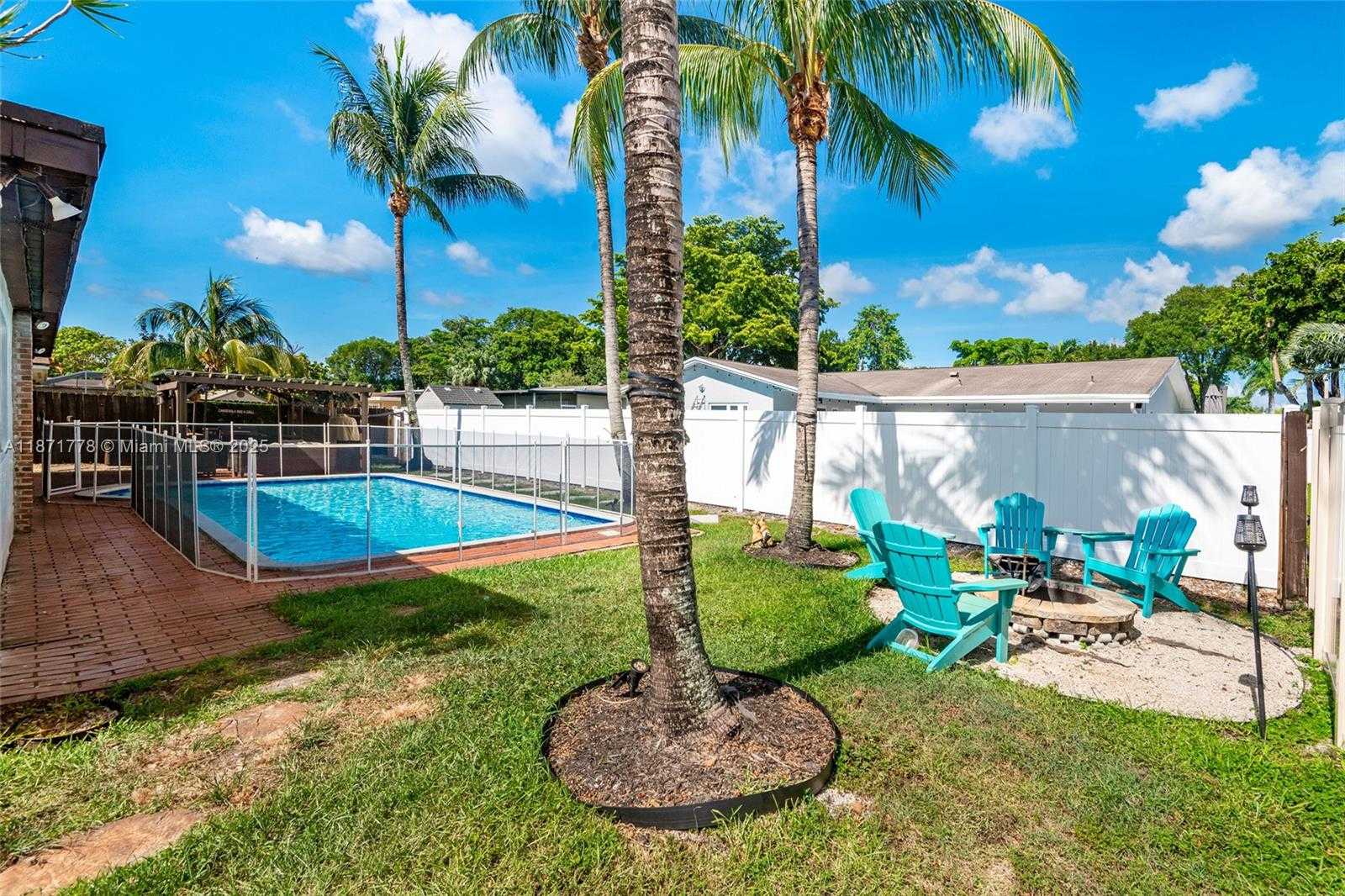 Small Image of 1770 NORTH WEST 106TH AVE, Pembroke Pines Number 25