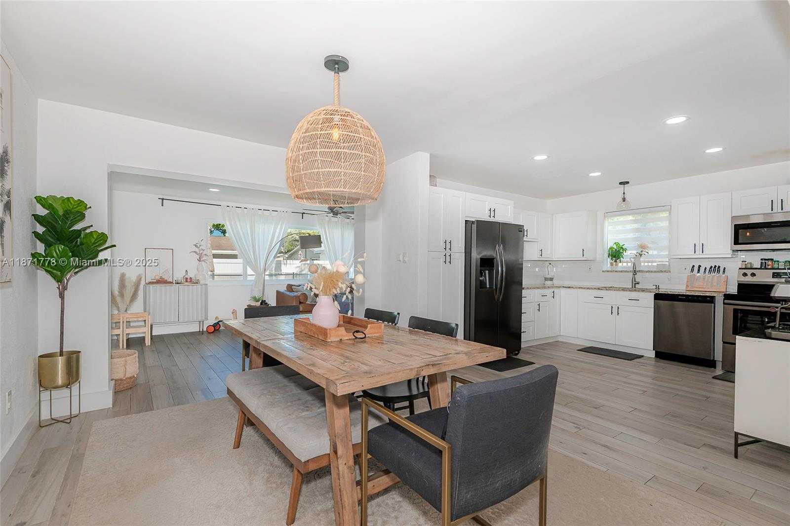 Small Image of 1770 NORTH WEST 106TH AVE, Pembroke Pines Number 7