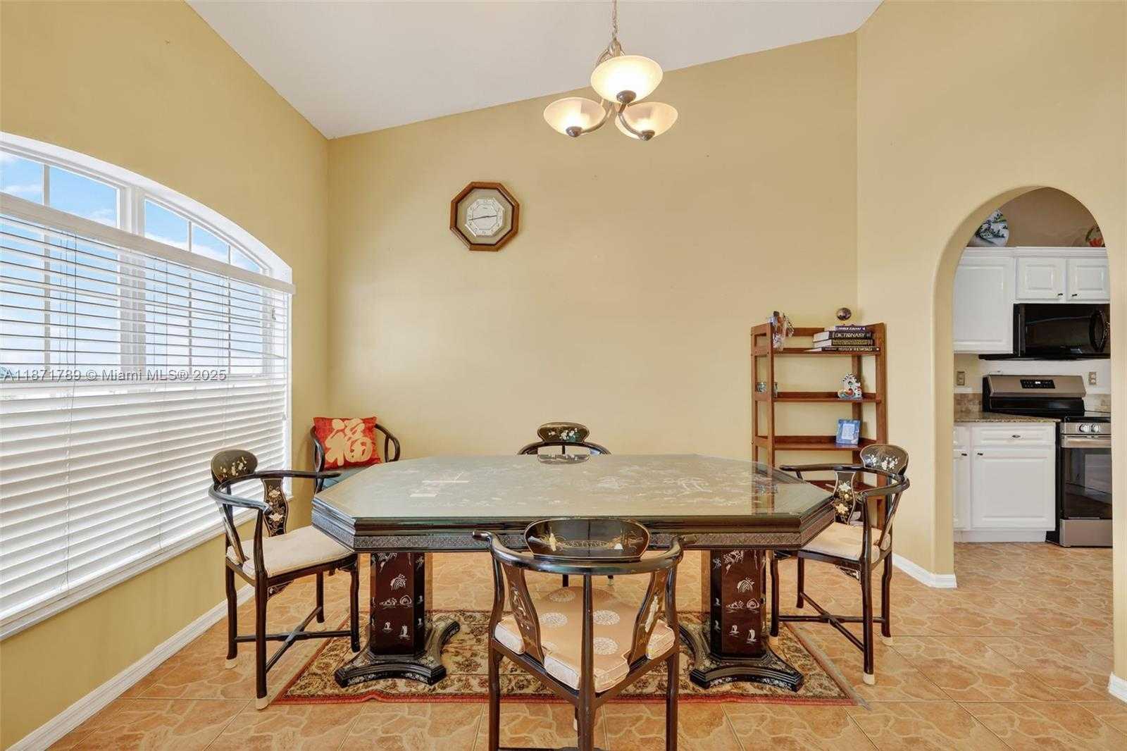 Small Image of 1019 SOUTH WEST CALIFORNIA BLVD, Port St. Lucie Number 18