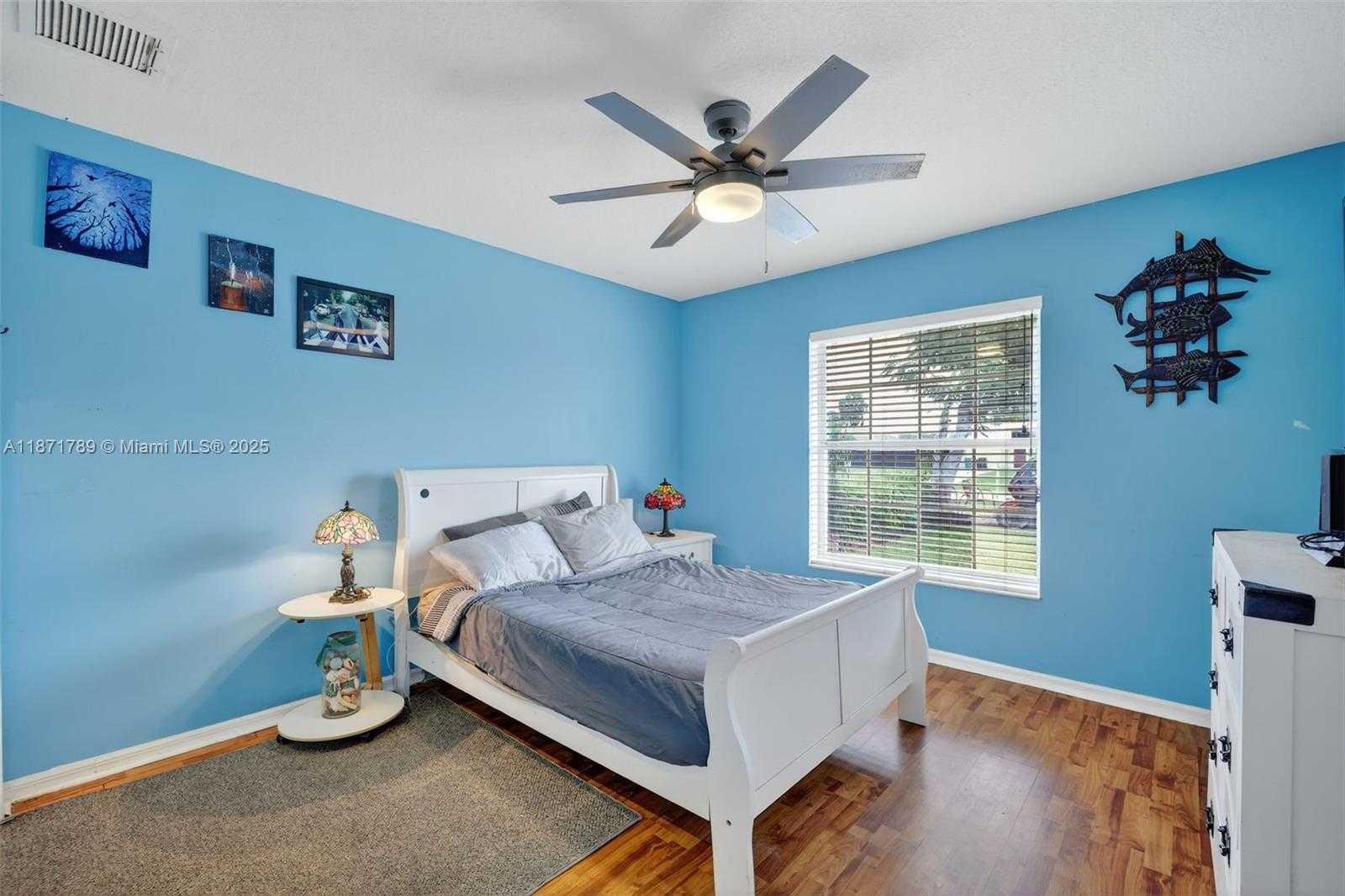 Small Image of 1019 SOUTH WEST CALIFORNIA BLVD, Port St. Lucie Number 25