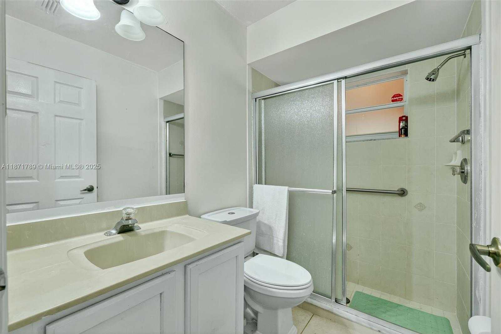 Small Image of 1019 SOUTH WEST CALIFORNIA BLVD, Port St. Lucie Number 27