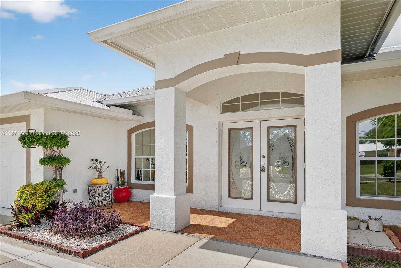 Small Image of 1019 SOUTH WEST CALIFORNIA BLVD, Port St. Lucie Number 7