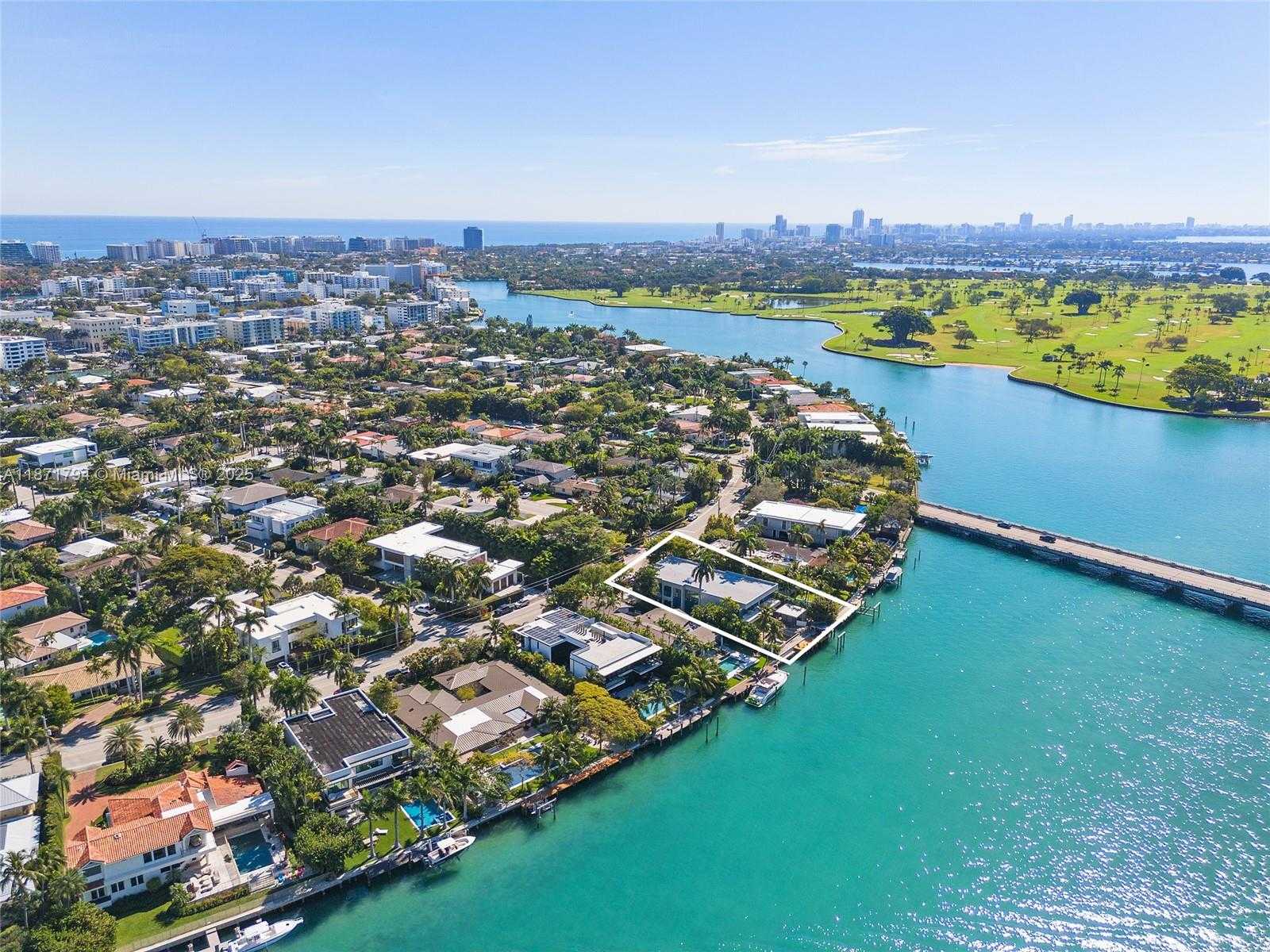 Small Image of 9720 WEST BROADVIEW DR, Bay Harbor Islands Number 19