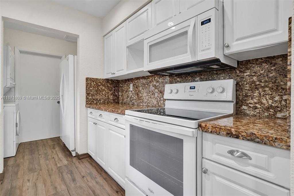 Small Image of 928 NORTH EAST 18TH CT, Fort Lauderdale Number 12