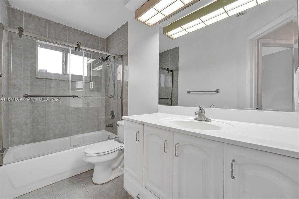 Small Image of 928 NORTH EAST 18TH CT, Fort Lauderdale Number 15