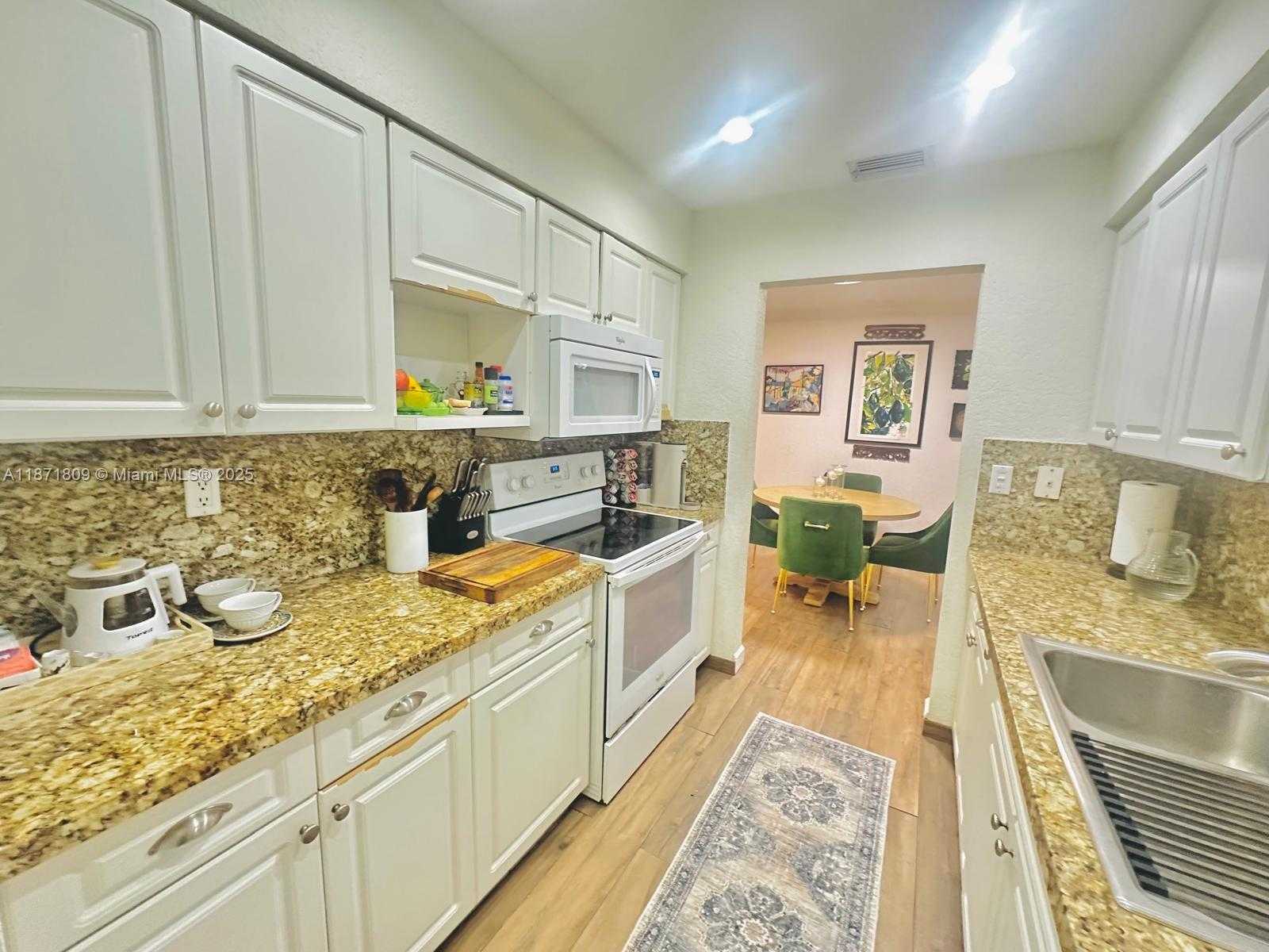 Small Image of 928 NORTH EAST 18TH CT, Fort Lauderdale Number 31