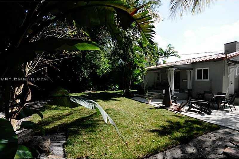 Small Image of 273 NORTH WEST 92ND ST, Miami Shores Number 12