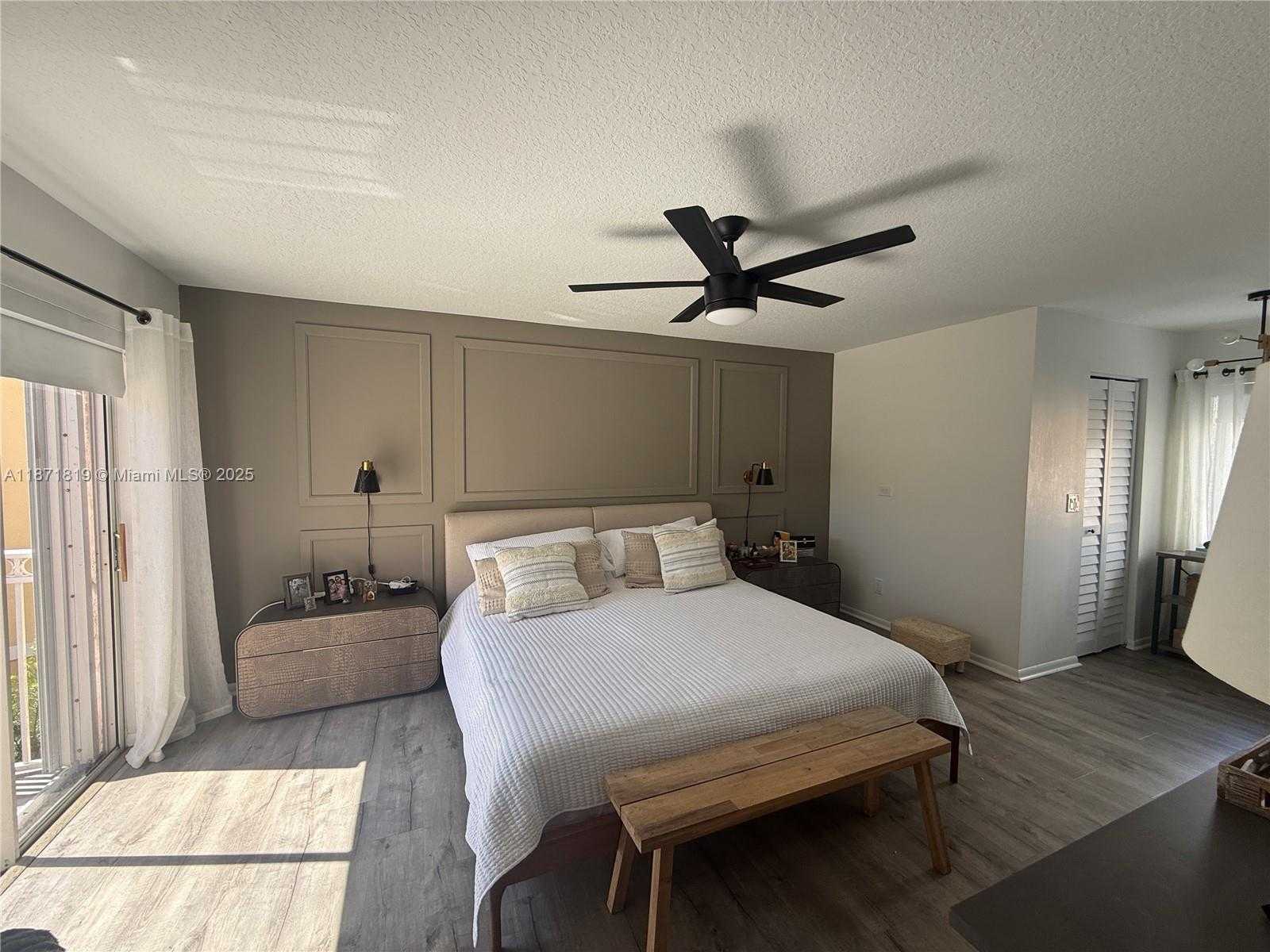 Small Image of 1054 SOUTH EAST 6TH CT, Dania Beach Number 15