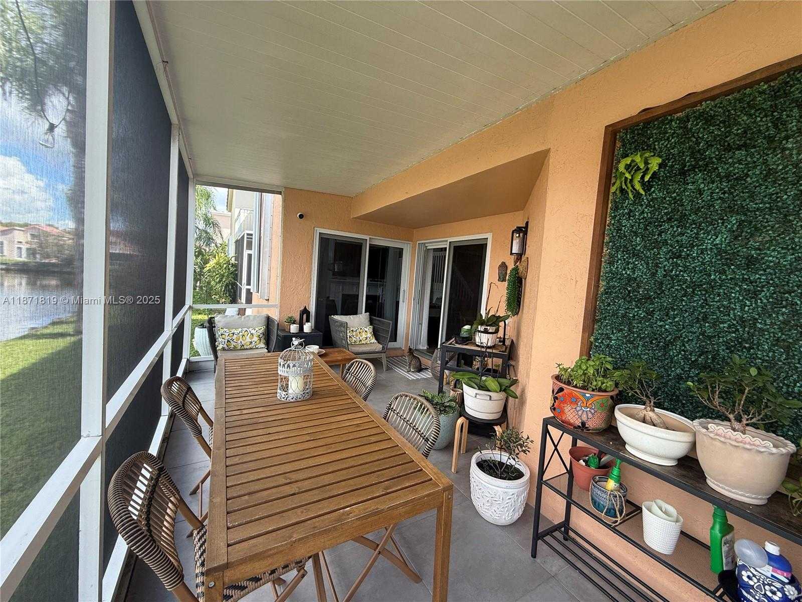 Small Image of 1054 SOUTH EAST 6TH CT, Dania Beach Number 24