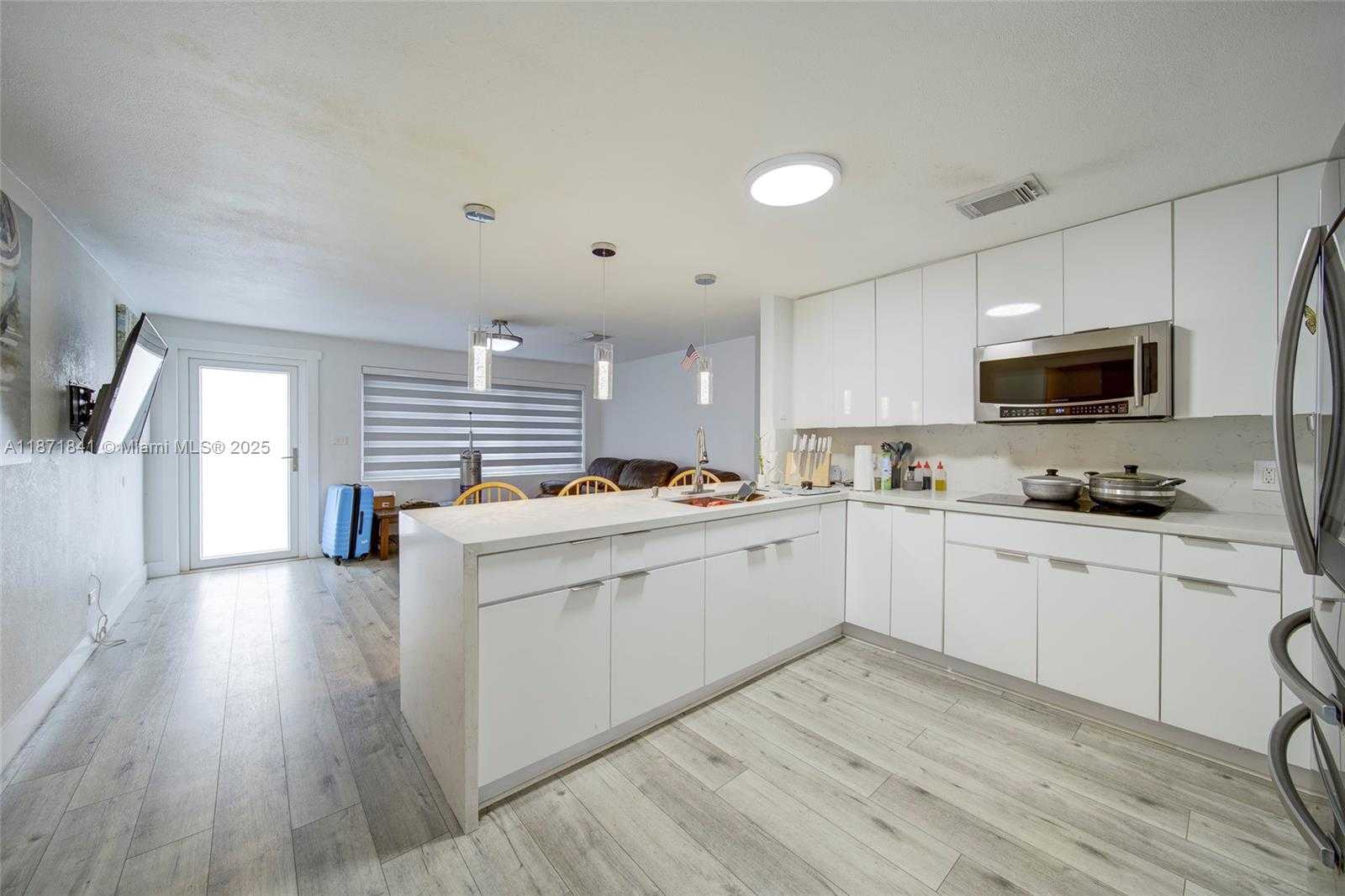 Small Image of 1070 NORTH WEST 132ND ST, North Miami Number 10