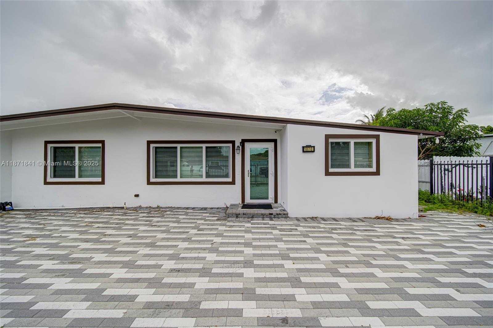 Small Image of 1070 NORTH WEST 132ND ST, North Miami Number 5