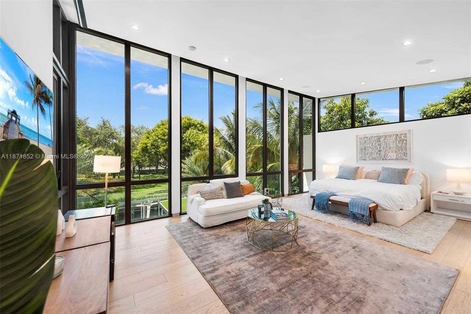Small Image of 521 HOLIDAY DR, Hallandale Beach Number 27