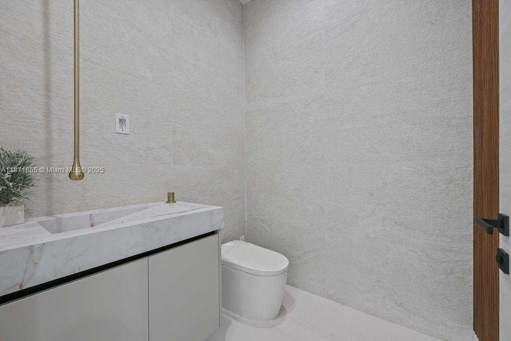 Small Image of 618 NORTH EAST 17TH WAY, Fort Lauderdale Number 22