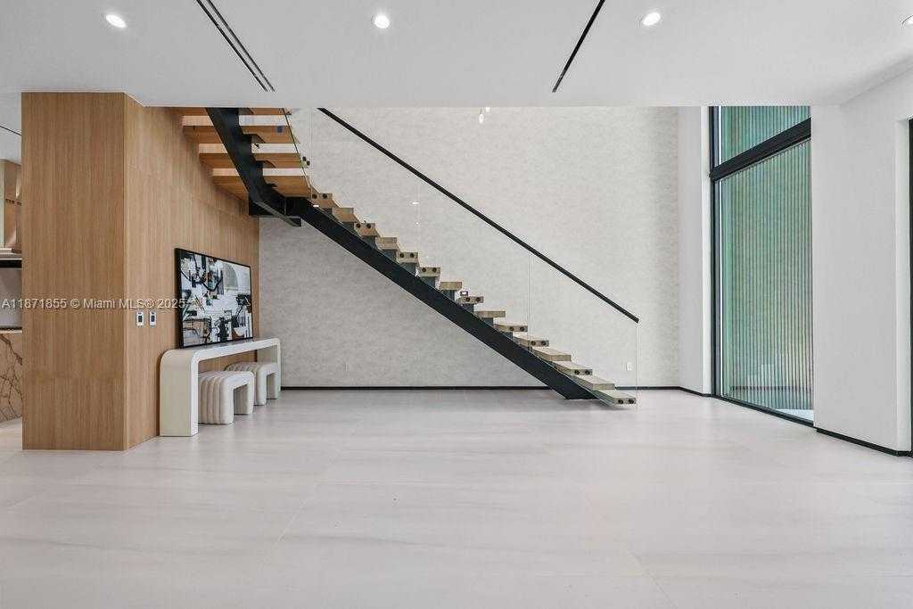 Small Image of 618 NORTH EAST 17TH WAY, Fort Lauderdale Number 8
