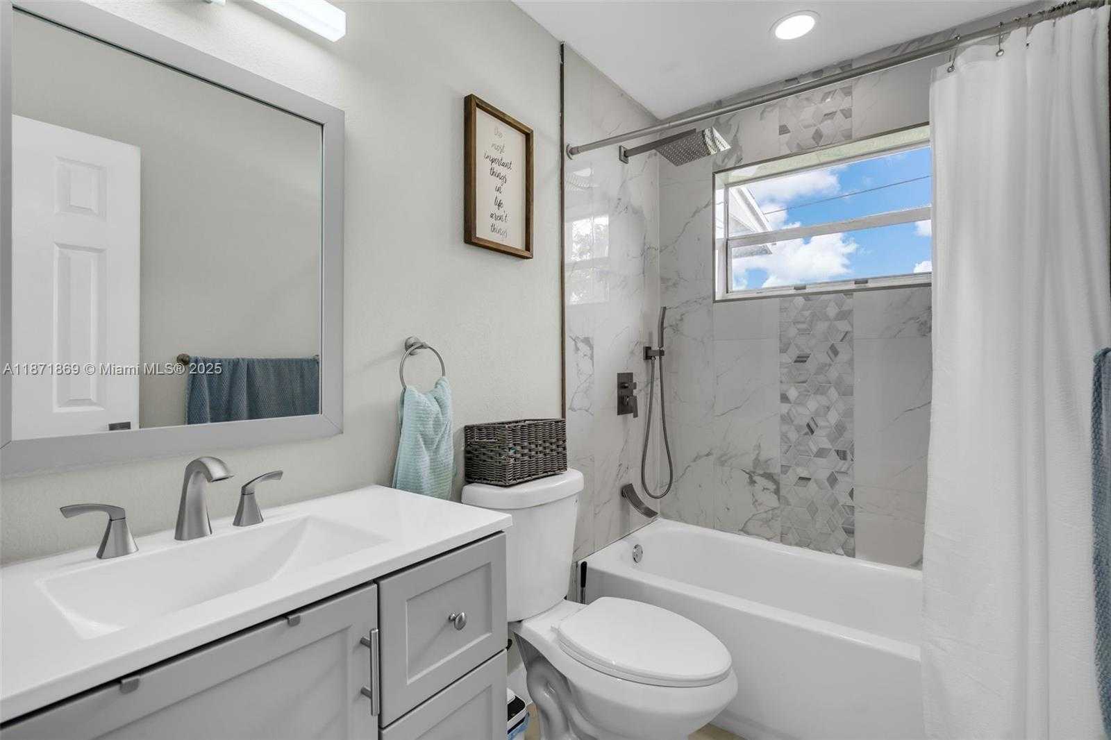 Small Image of 2751 SOUTH WEST 4TH ST, Fort Lauderdale Number 20