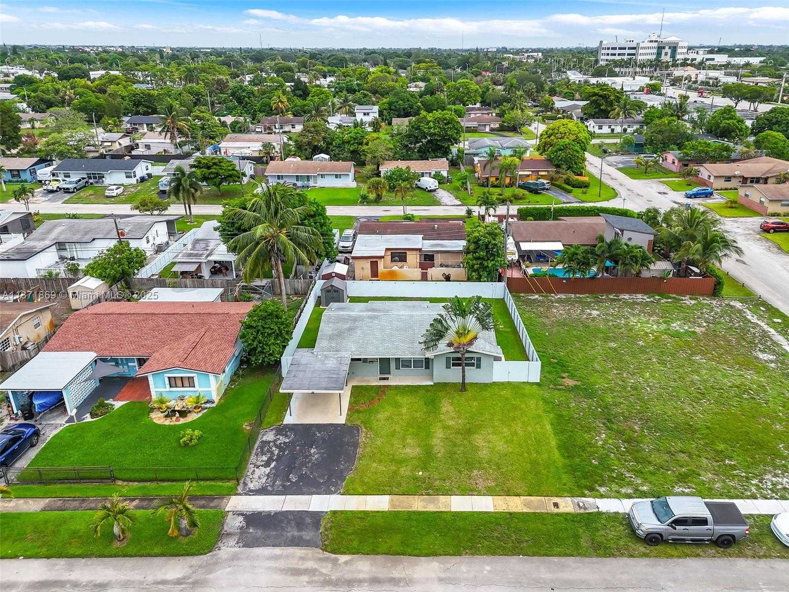 Small Image of 2751 SOUTH WEST 4TH ST, Fort Lauderdale Number 25