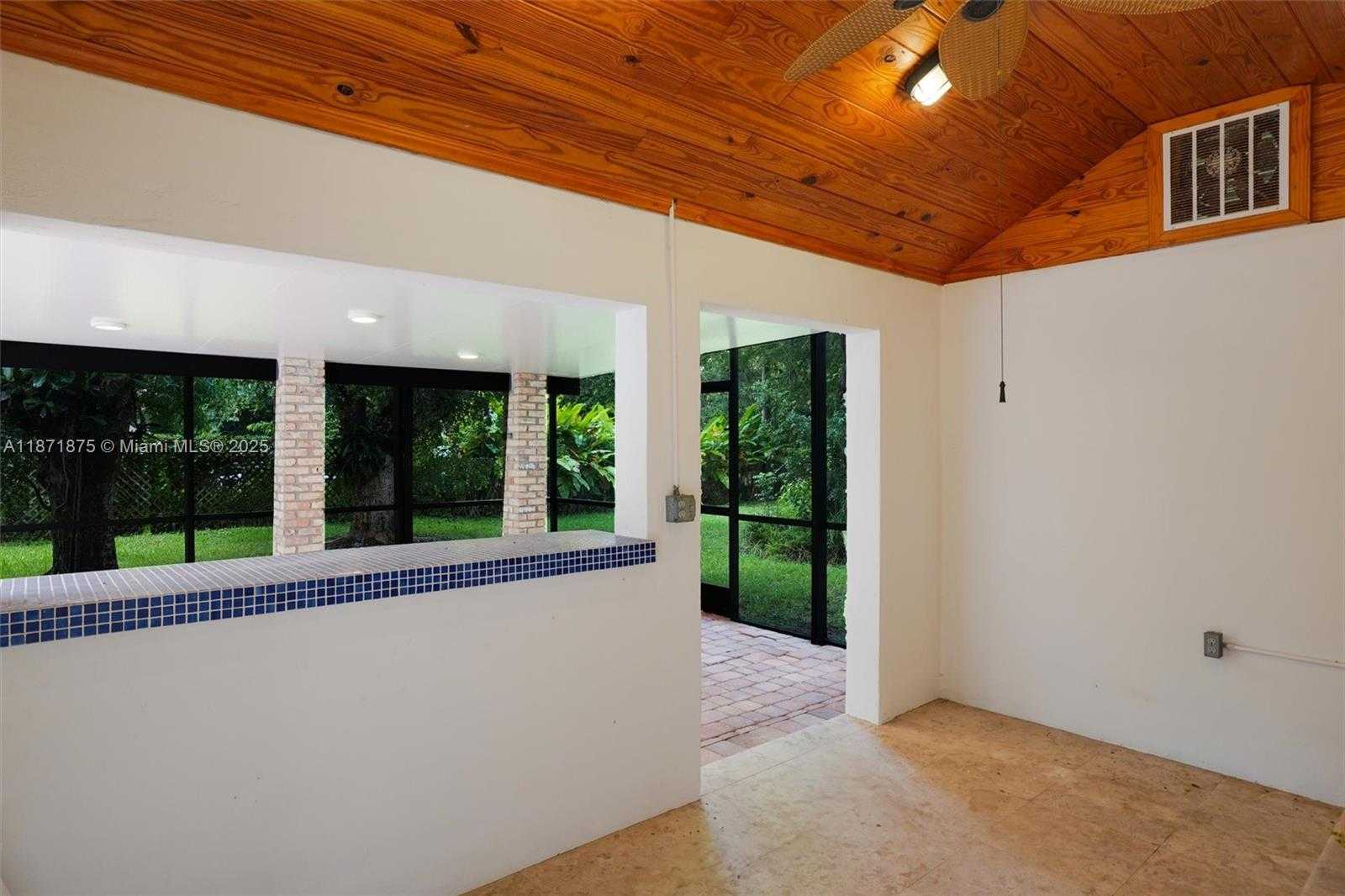 Small Image of 6230 SOUTH WEST 112TH ST, Pinecrest Number 13