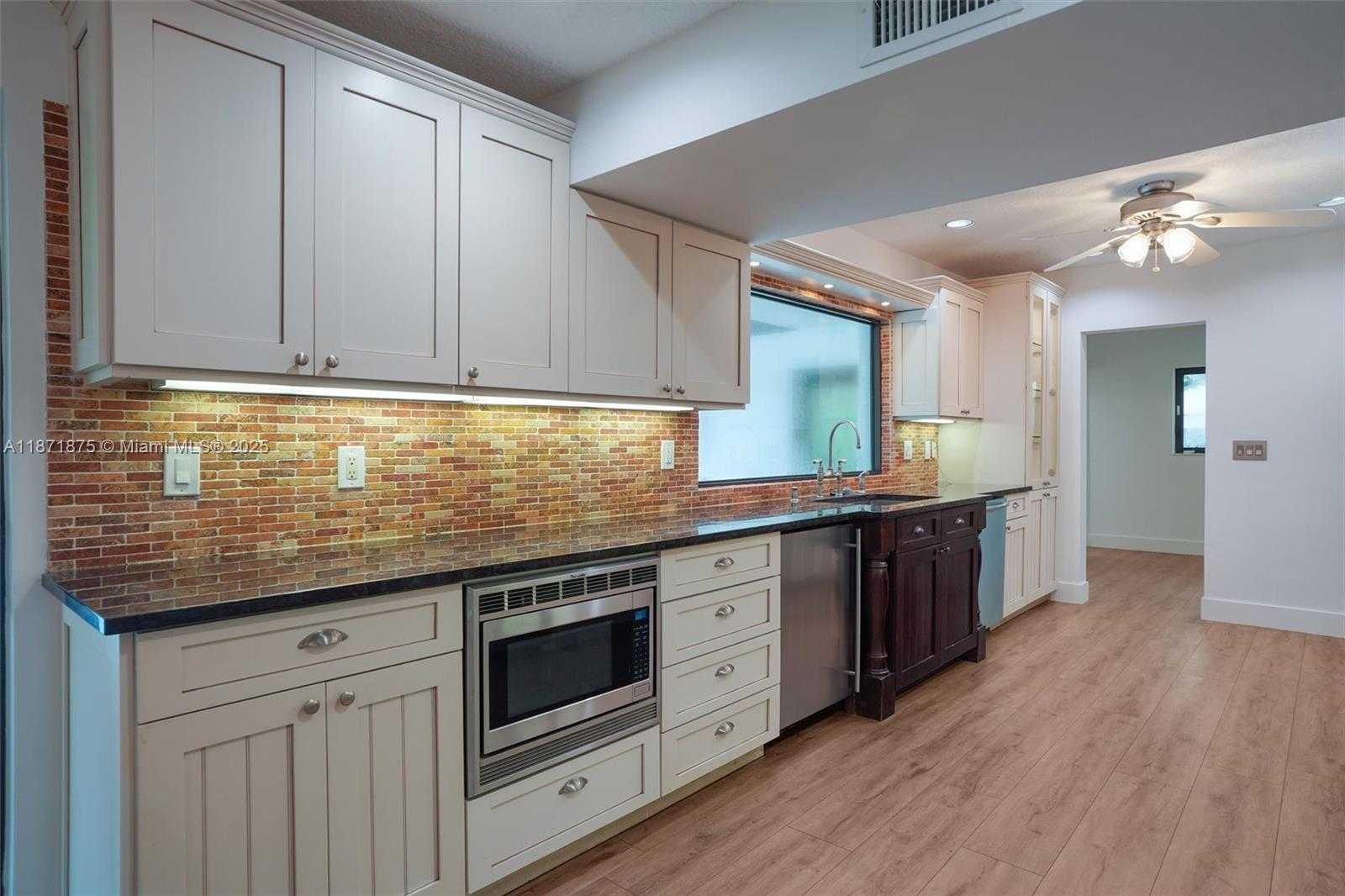 Small Image of 6230 SOUTH WEST 112TH ST, Pinecrest Number 26