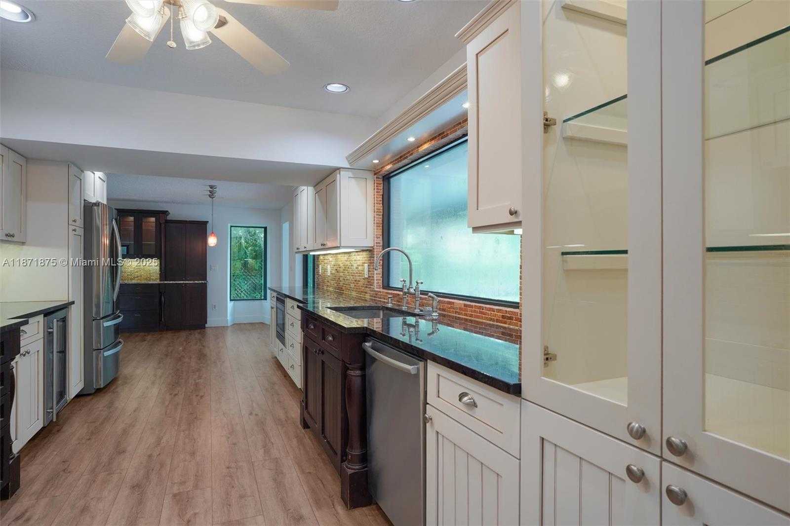 Small Image of 6230 SOUTH WEST 112TH ST, Pinecrest Number 27