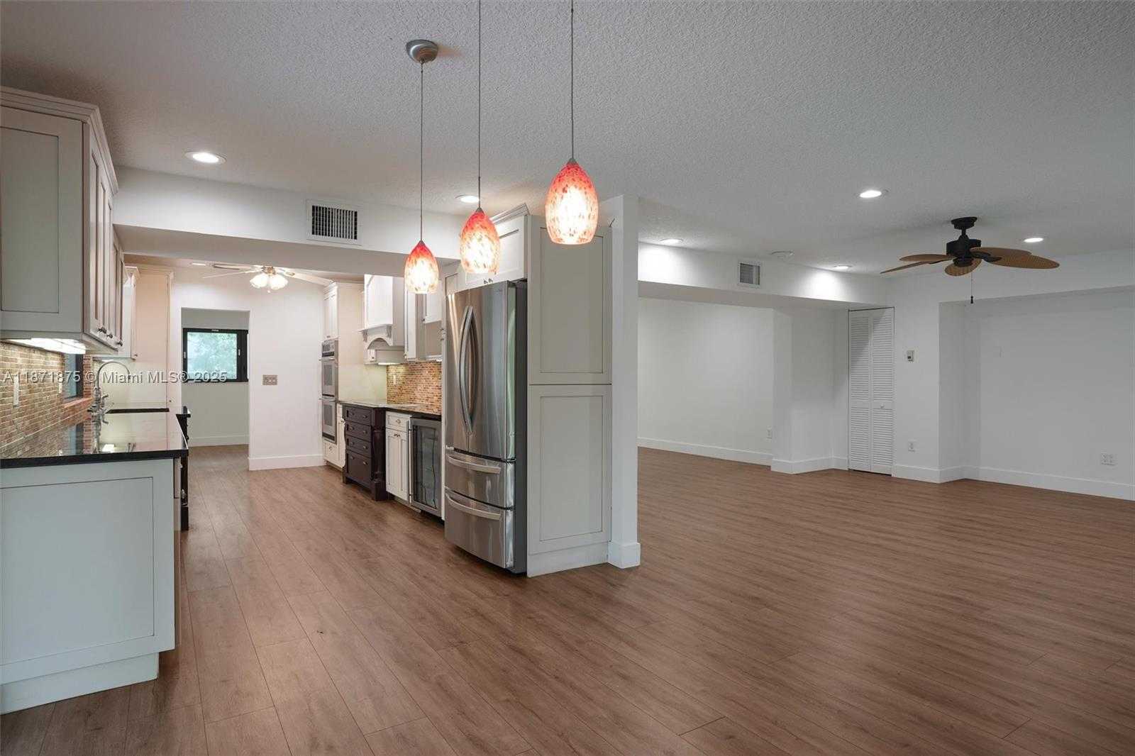 Small Image of 6230 SOUTH WEST 112TH ST, Pinecrest Number 28