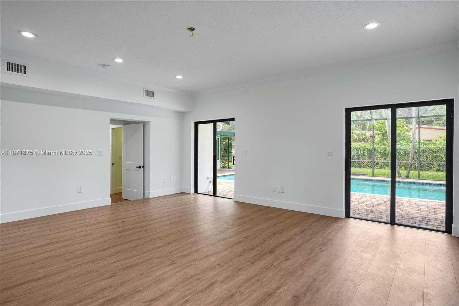 Small Image of 6230 SOUTH WEST 112TH ST, Pinecrest Number 31