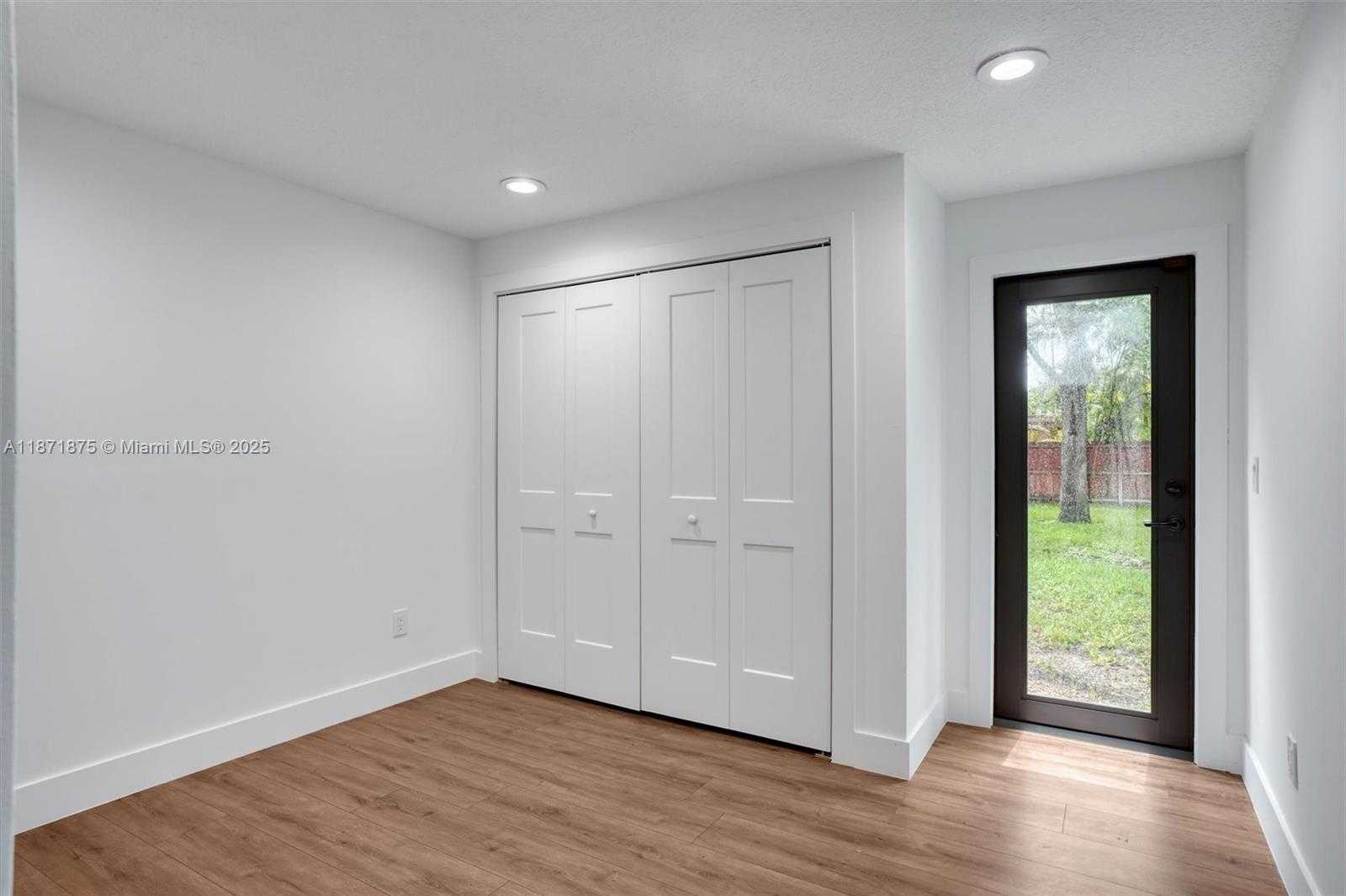 Small Image of 6230 SOUTH WEST 112TH ST, Pinecrest Number 49