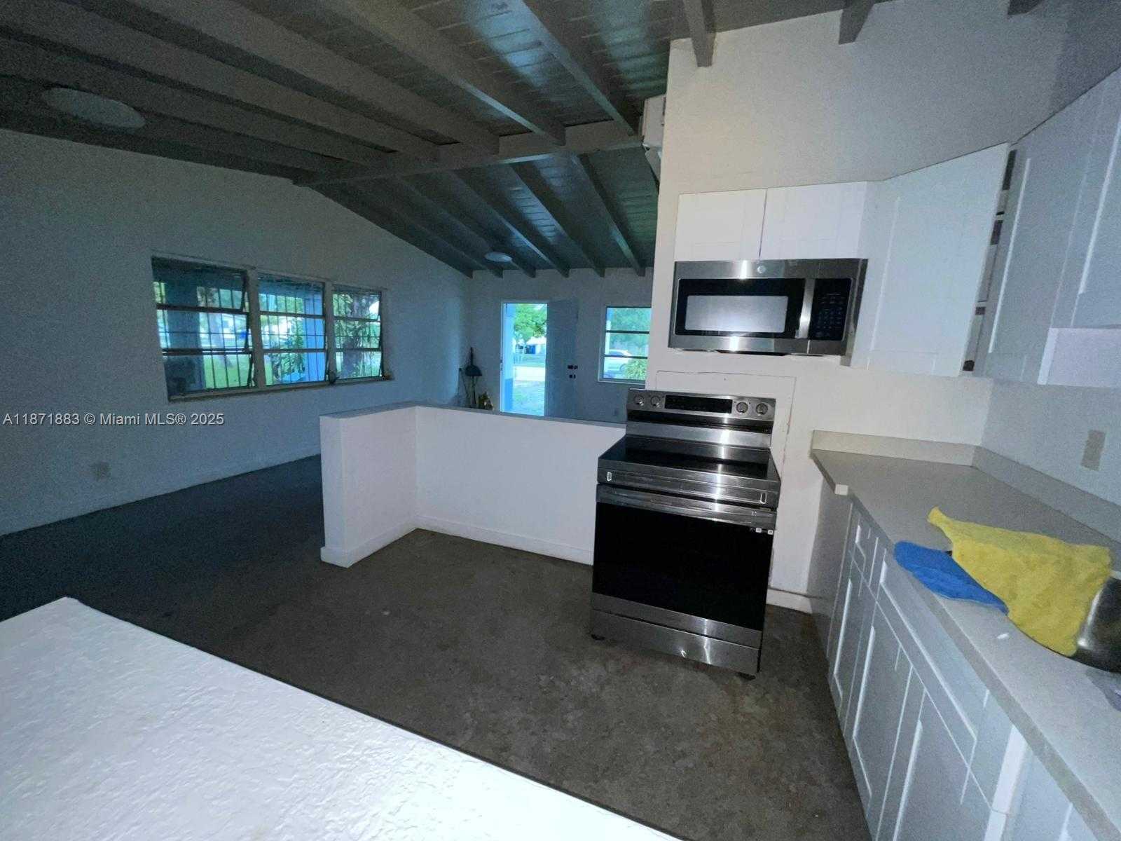Small Image of 1604 NORTH WEST 15TH CT, Fort Lauderdale Number 3