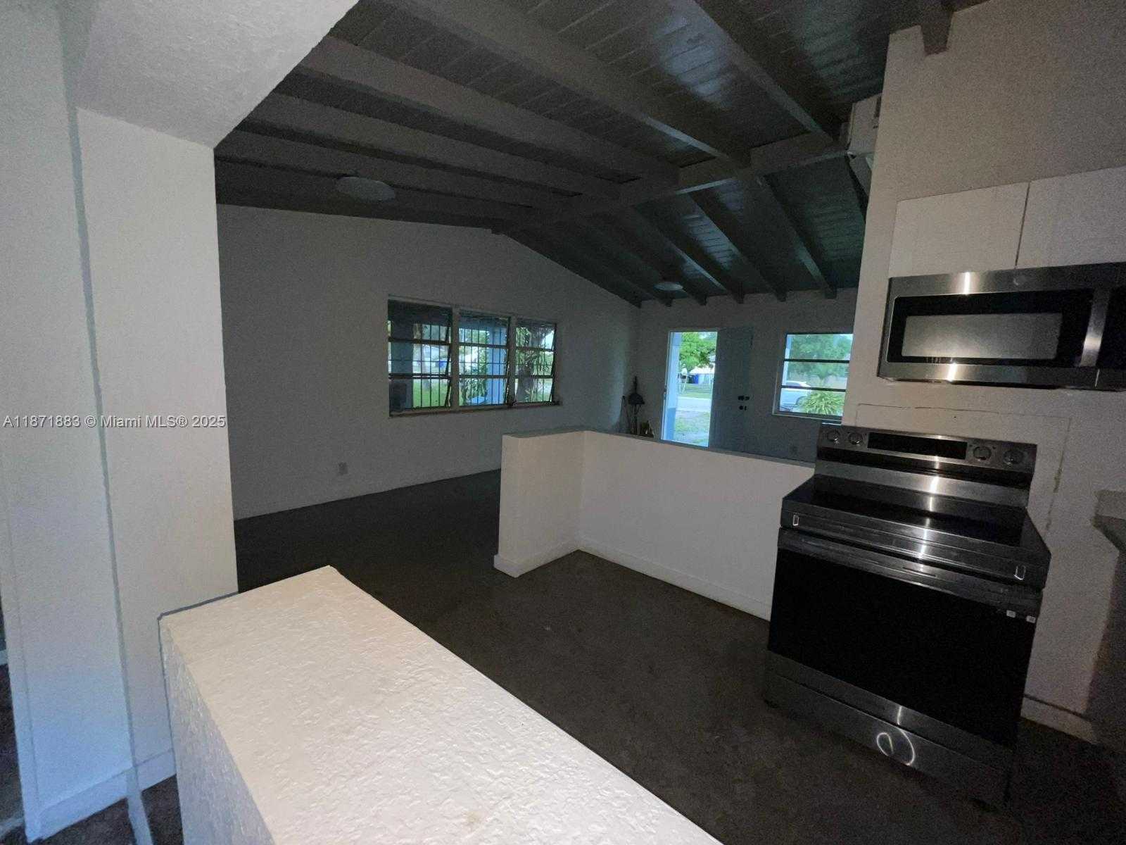 Small Image of 1604 NORTH WEST 15TH CT, Fort Lauderdale Number 6