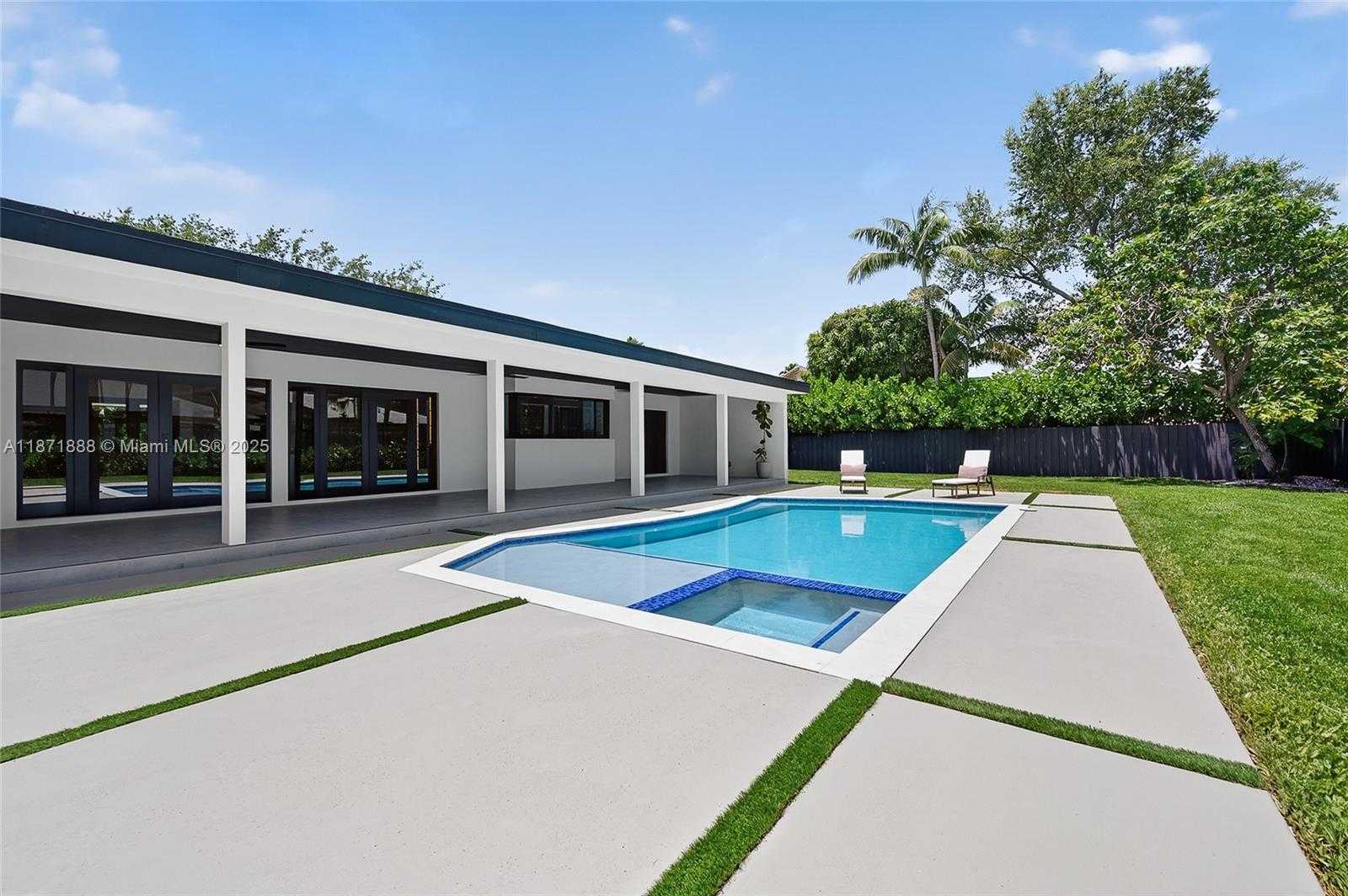 Small Image of 7865 SOUTH WEST 183RD TER, Palmetto Bay Number 39