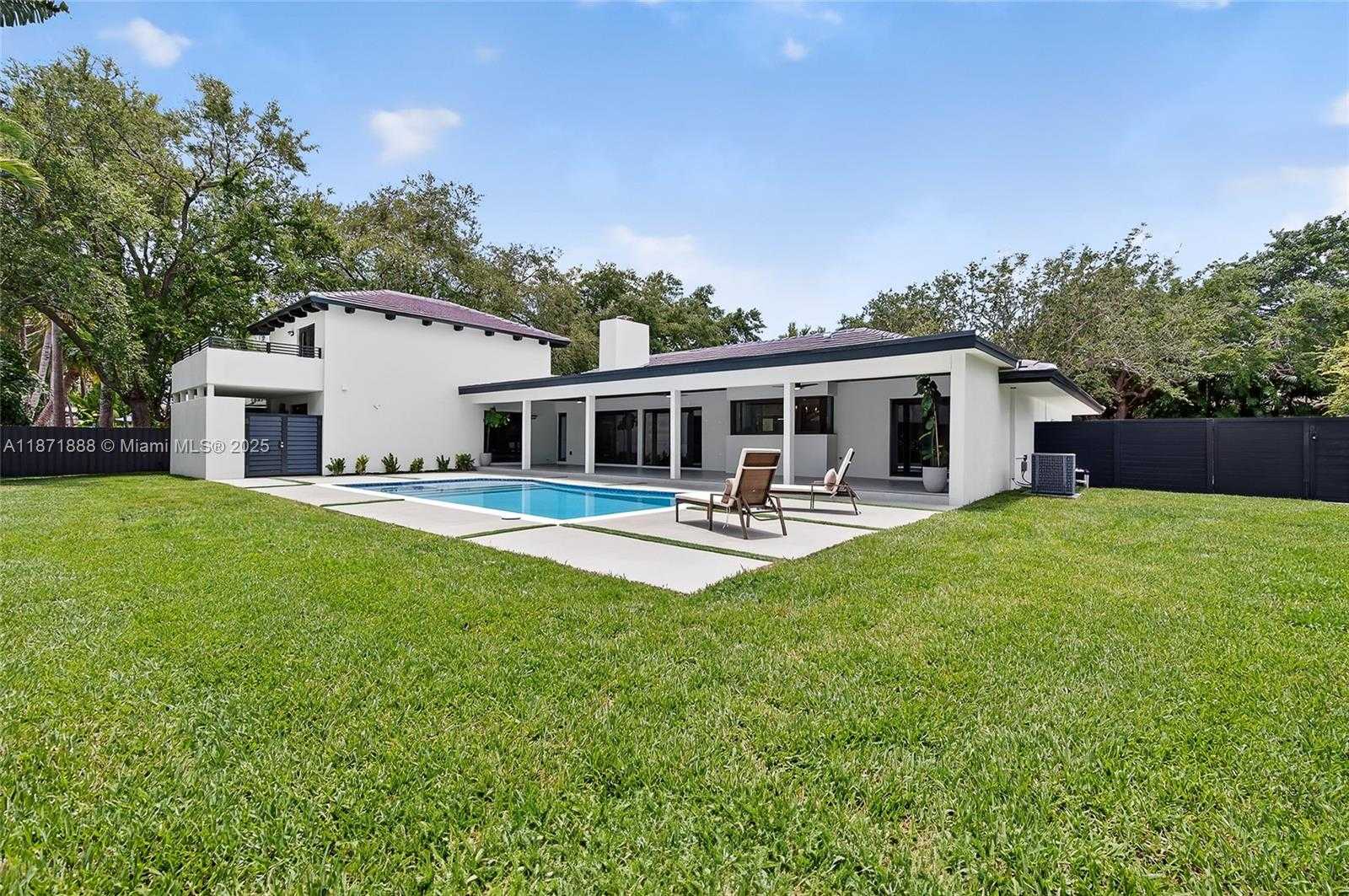 Small Image of 7865 SOUTH WEST 183RD TER, Palmetto Bay Number 49