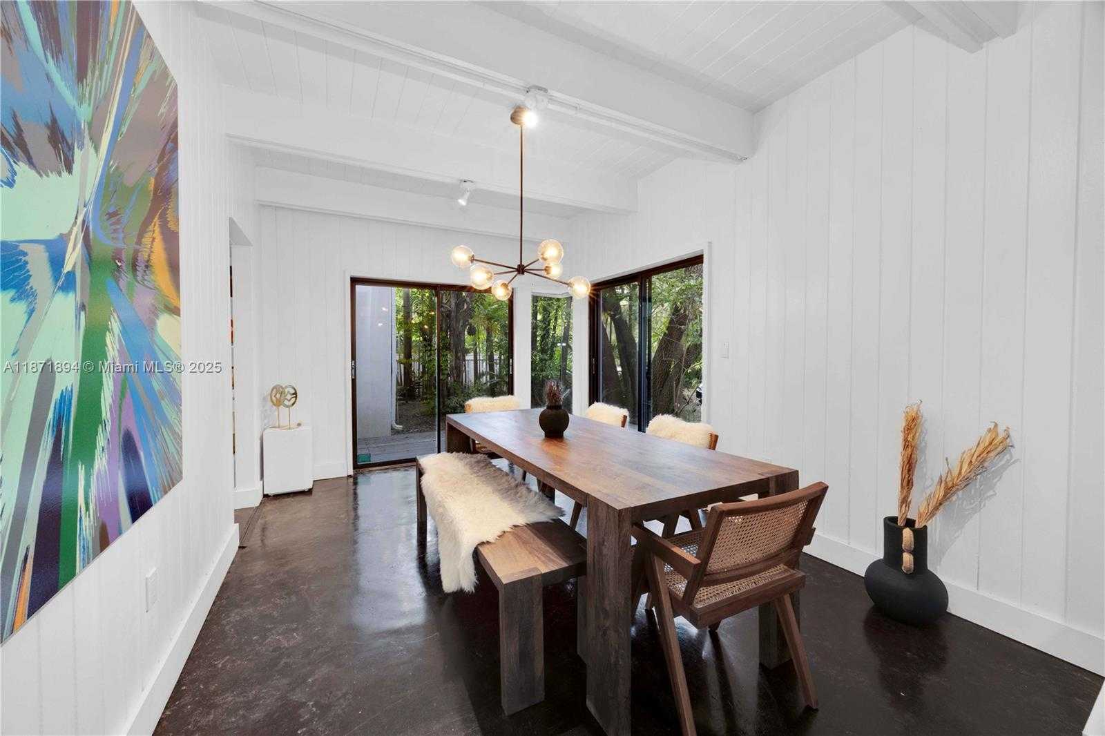Small Image of 5600 OAKWOOD LN, Coral Gables Number 20