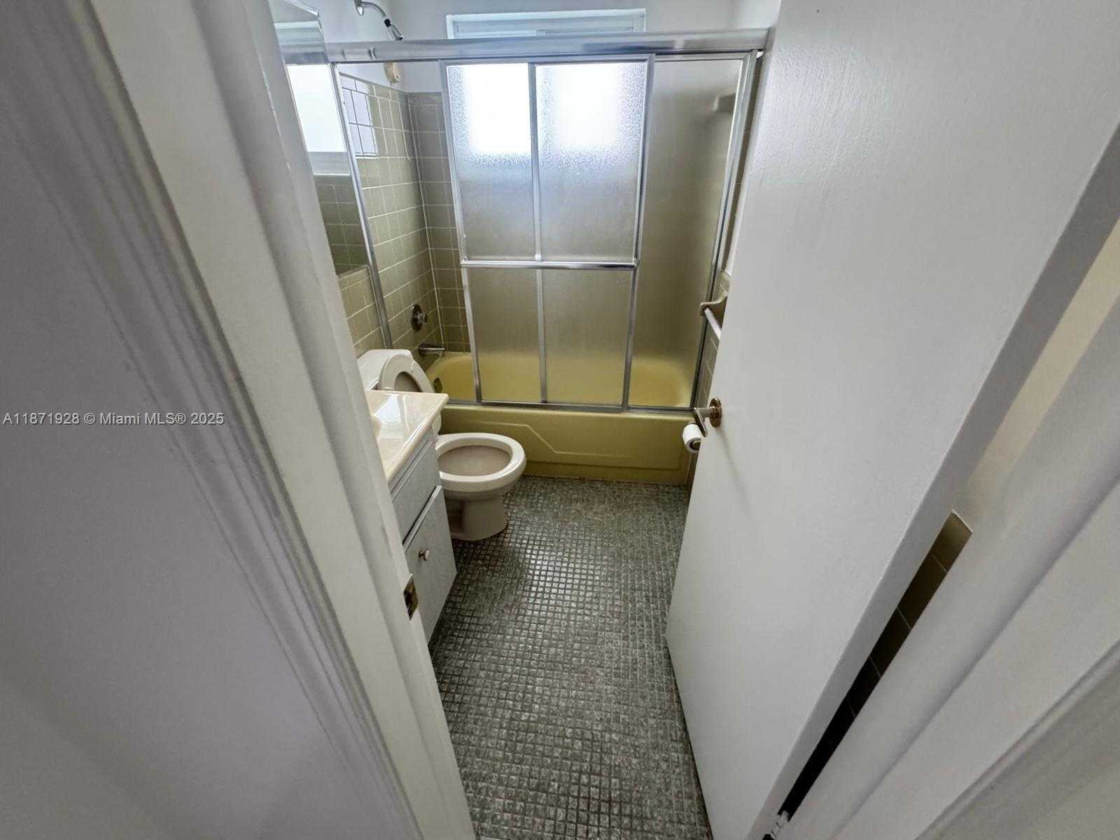 Small Image of 8403 NORTH WEST 59TH CT, Tamarac Number 13