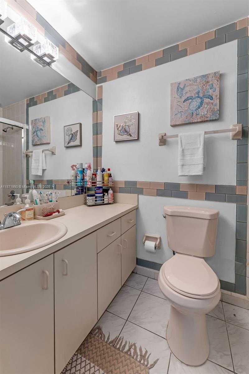 Small Image of 8101 SOUTH WEST 159TH CT, Miami Number 19