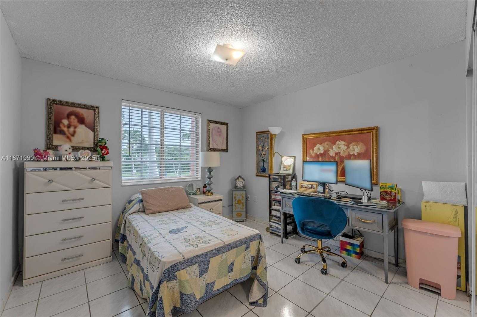 Small Image of 8101 SOUTH WEST 159TH CT, Miami Number 20