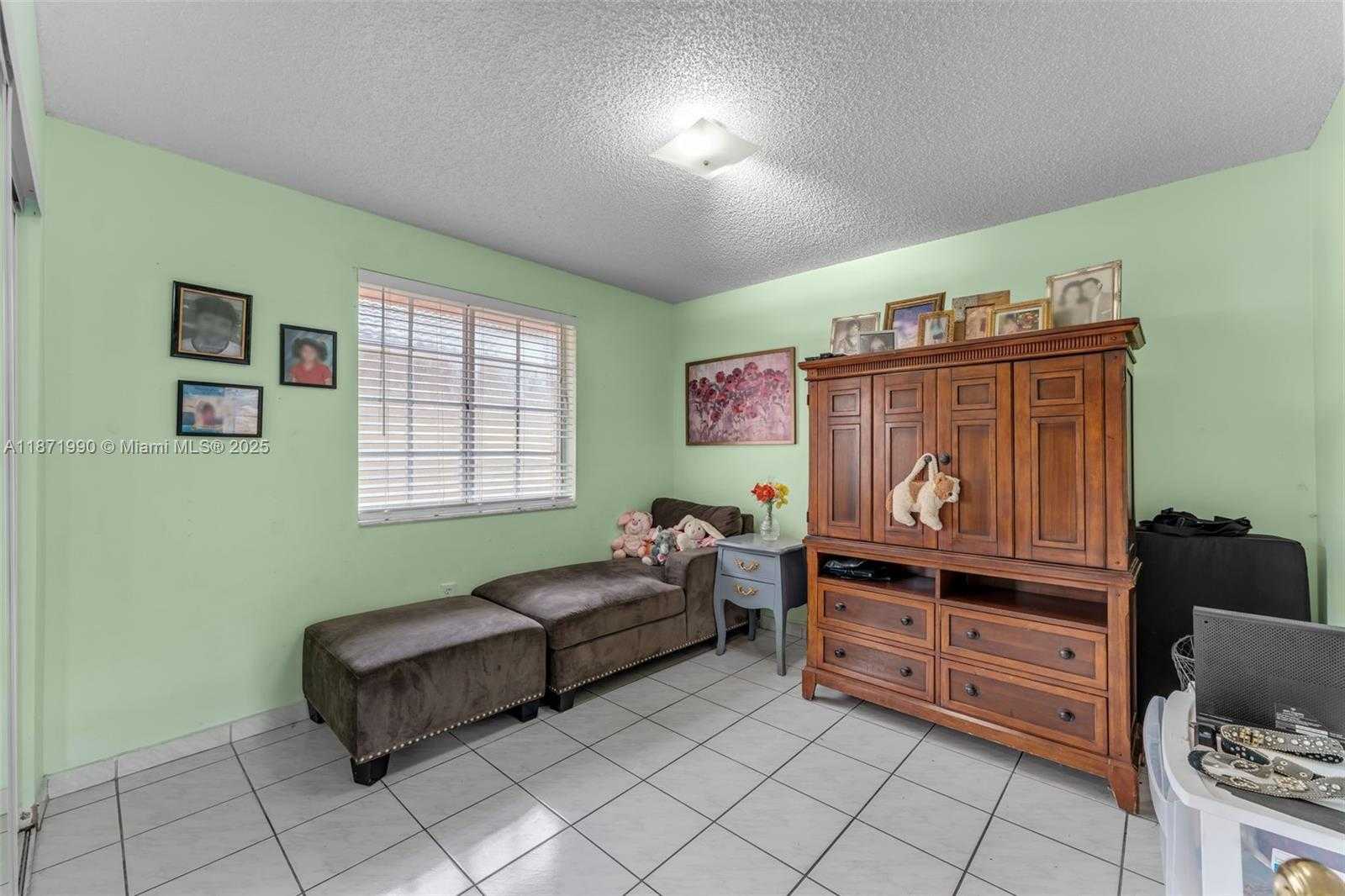 Small Image of 8101 SOUTH WEST 159TH CT, Miami Number 22