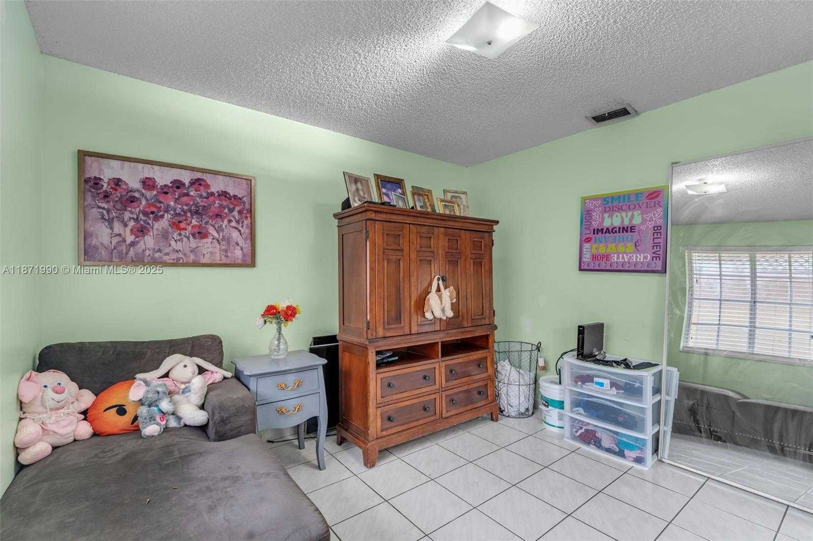 Small Image of 8101 SOUTH WEST 159TH CT, Miami Number 23