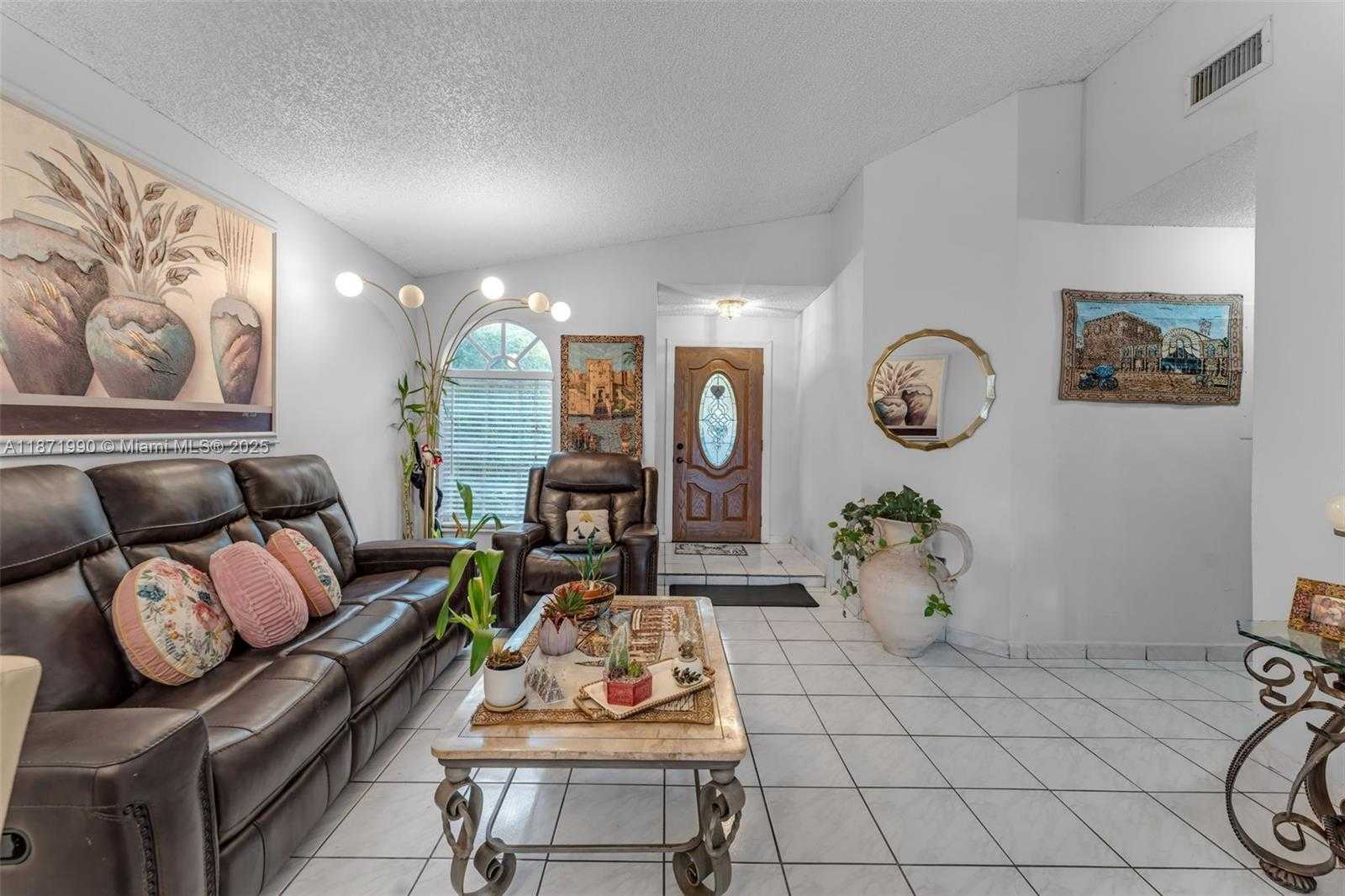 Small Image of 8101 SOUTH WEST 159TH CT, Miami Number 6