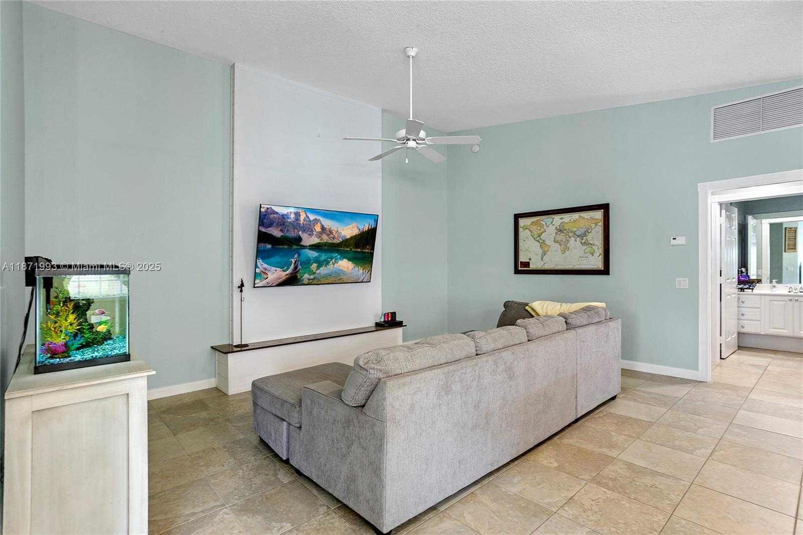 Small Image of 8199 SAINT JOHNS CT, Wellington Number 11