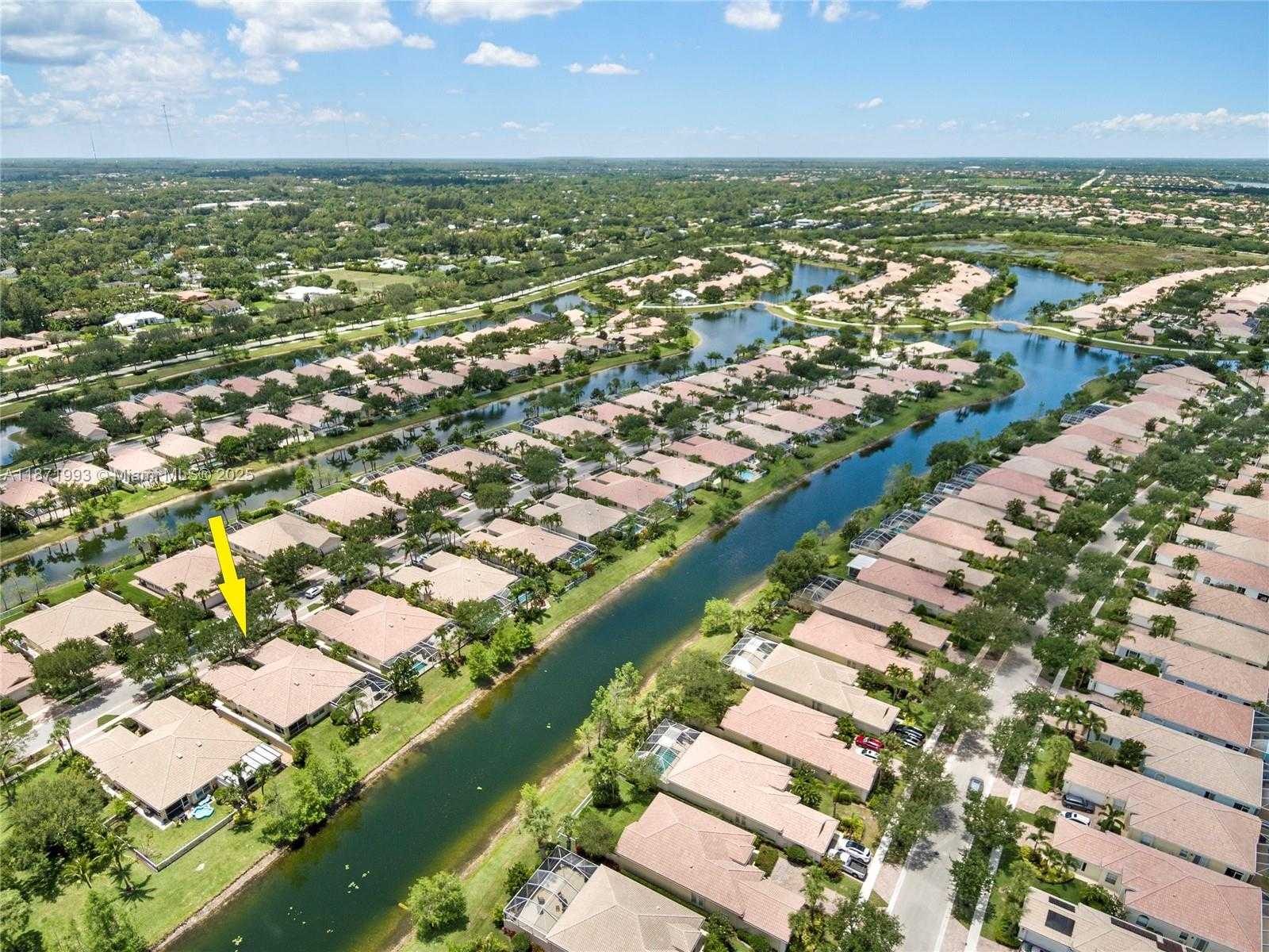 Small Image of 8199 SAINT JOHNS CT, Wellington Number 41