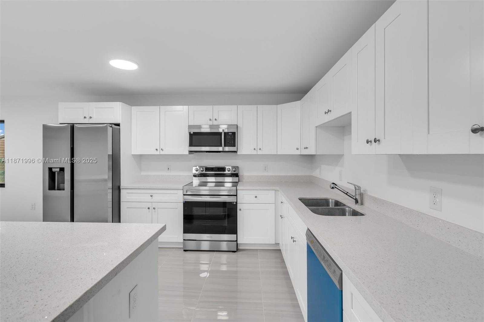 Small Image of 17351 NORTH WEST 22ND AVE, Miami Gardens Number 14