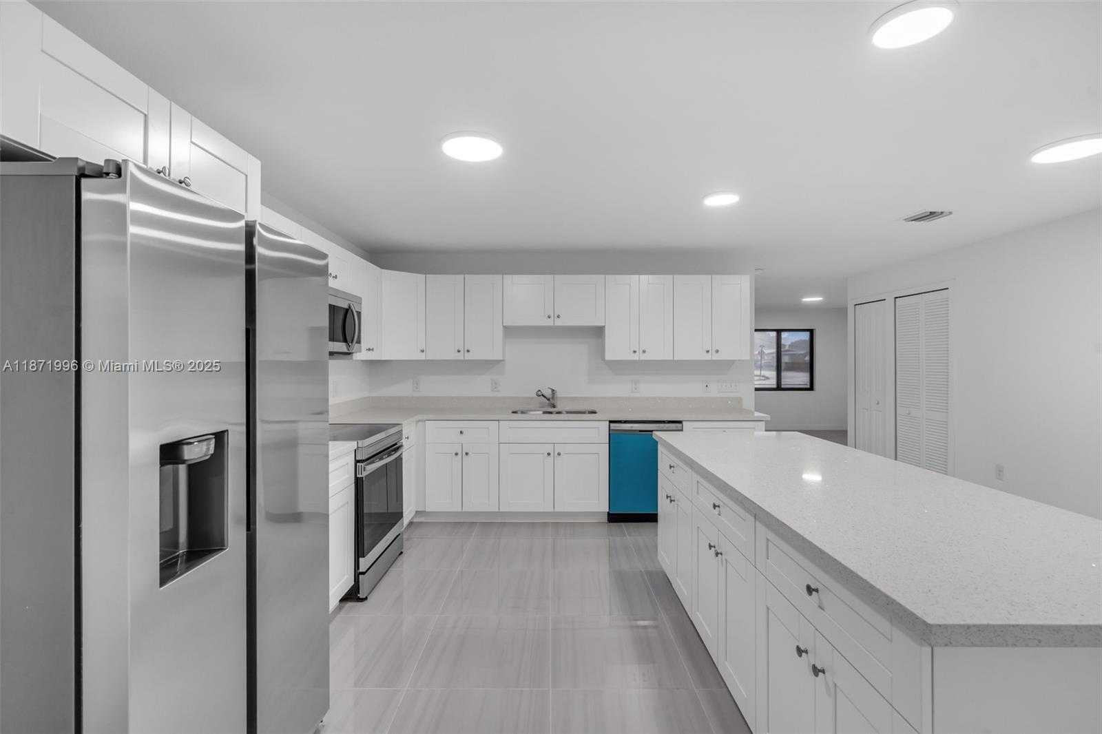 Small Image of 17351 NORTH WEST 22ND AVE, Miami Gardens Number 6