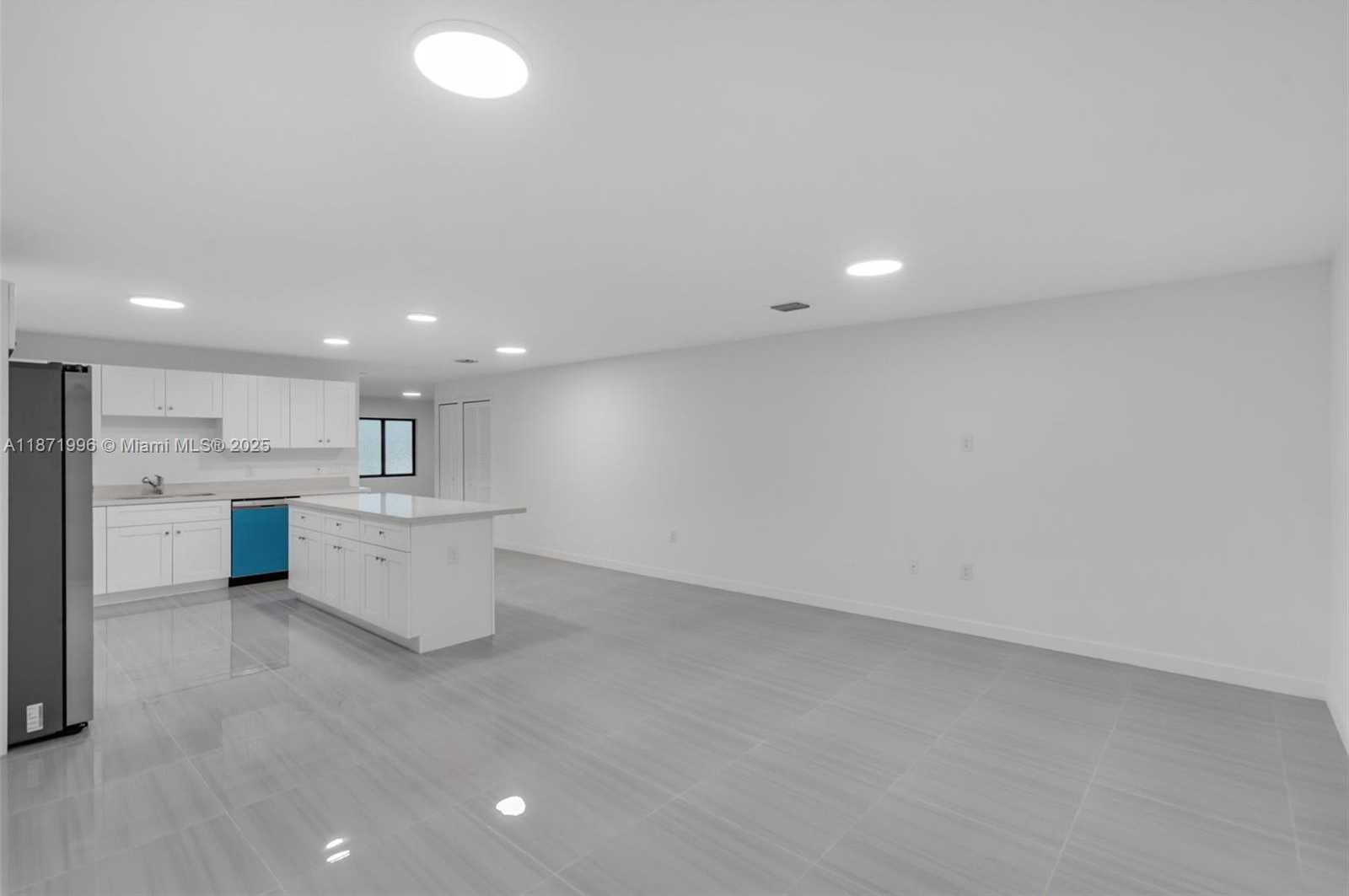 Small Image of 17351 NORTH WEST 22ND AVE, Miami Gardens Number 7