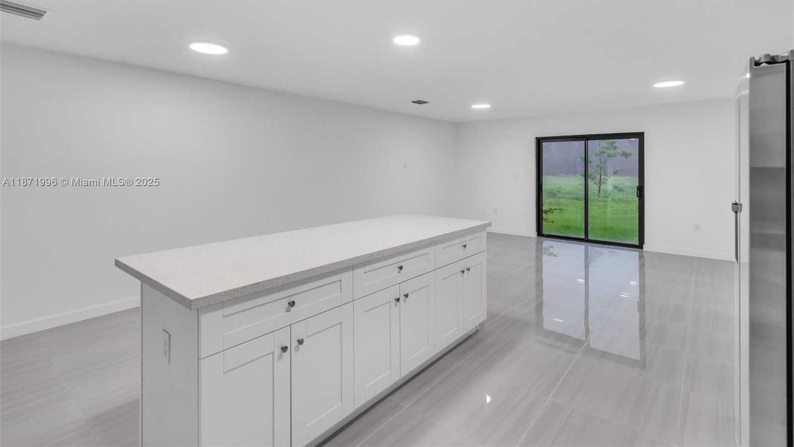 Small Image of 17351 NORTH WEST 22ND AVE, Miami Gardens Number 9