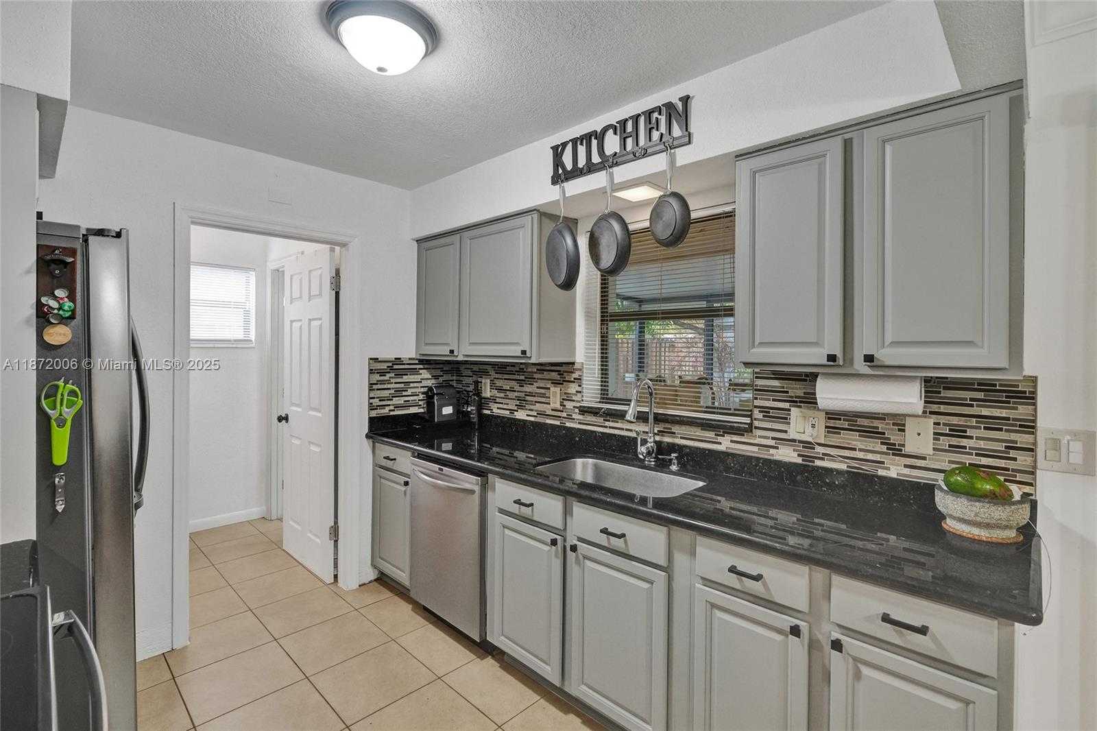 Small Image of 2021 NORTH 56TH WAY, Hollywood Number 16