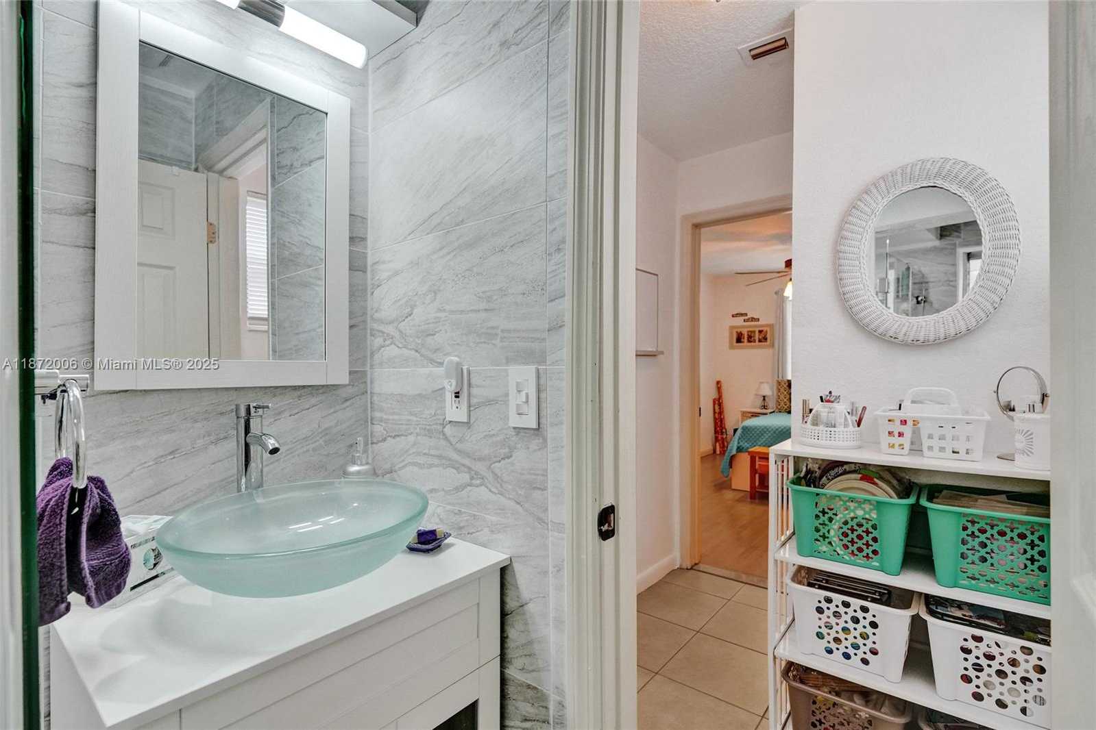 Small Image of 2021 NORTH 56TH WAY, Hollywood Number 19
