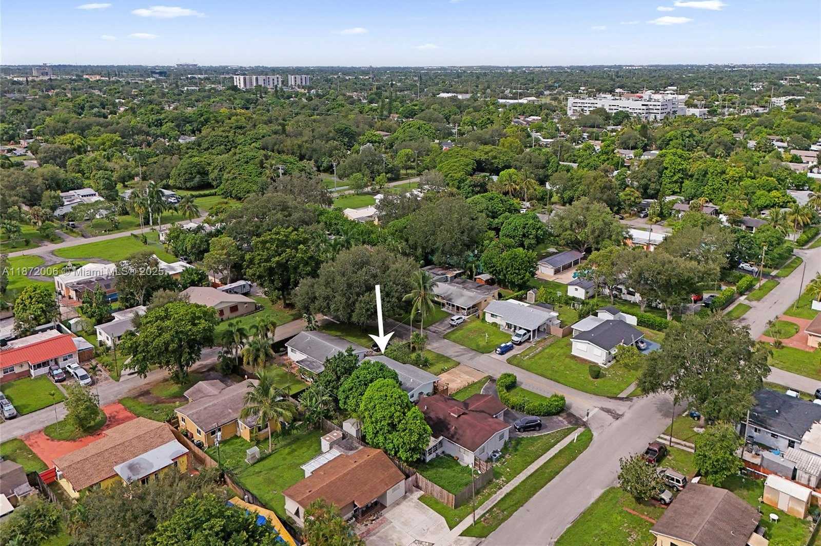 Small Image of 2021 NORTH 56TH WAY, Hollywood Number 46