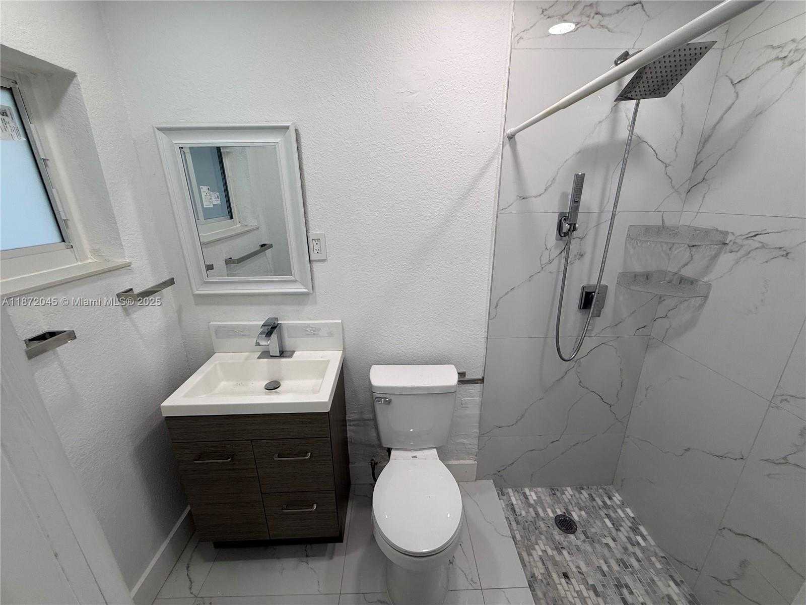 Small Image of 1950 NORTH WEST 190TH TER, Miami Gardens Number 13