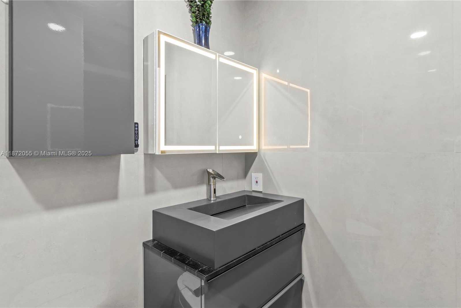 Small Image of 10615 SOUTH WEST 200TH ST, Cutler Bay Number 12