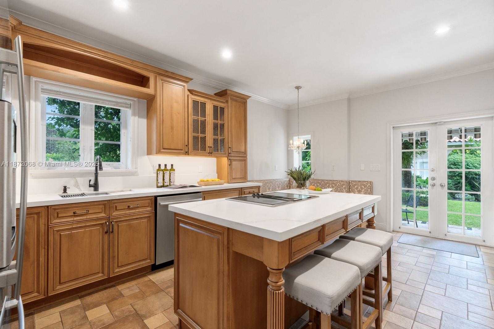 Small Image of 3408 TOLEDO ST, Coral Gables Number 15