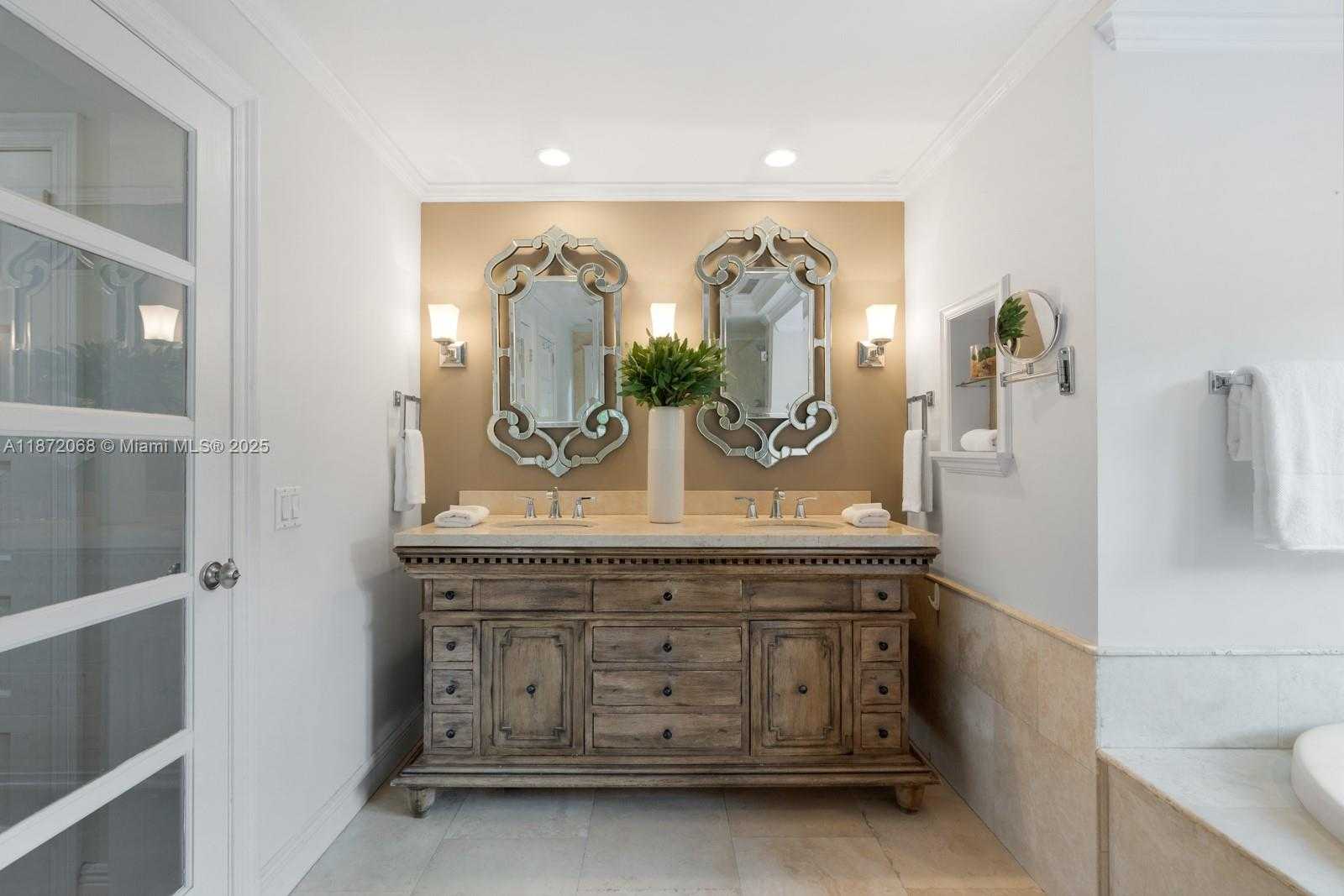 Small Image of 3408 TOLEDO ST, Coral Gables Number 26